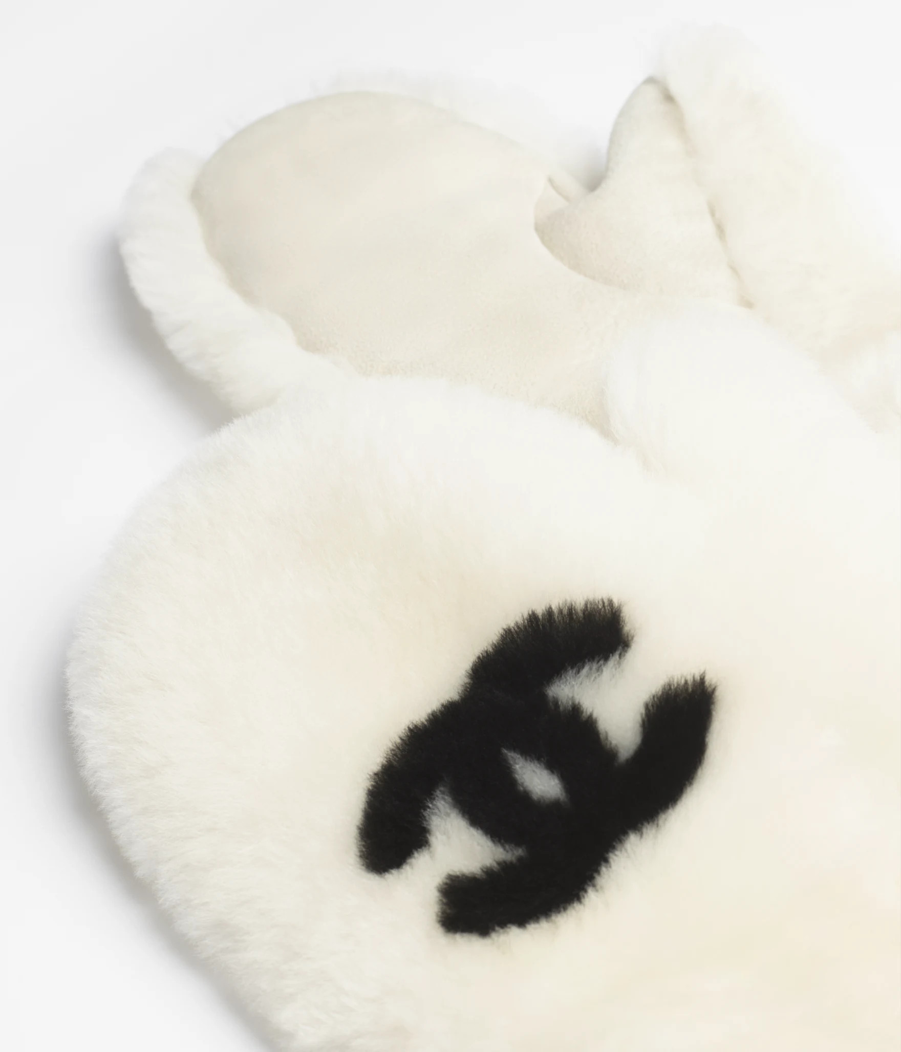 Mittens - Shearling lambskin, ecru & black — Fashion | CHANEL | Chanel, Inc. (US)