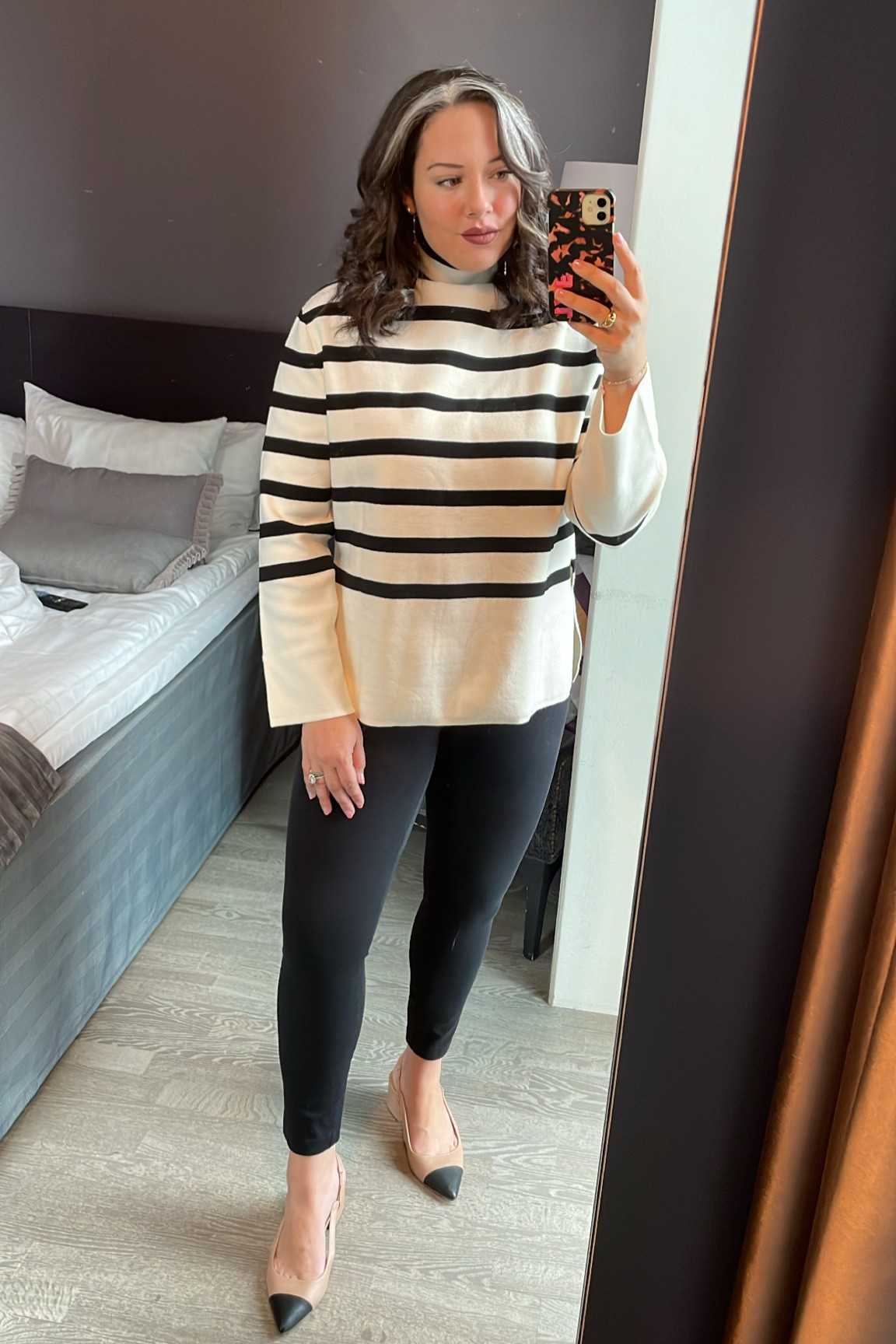 Work wear | work style | professional style | working mom | ponte pants | black and white | cap toe | H&M | Talbots | Express | euro style

#LTKworkwear #LTKBacktoSchool #LTKSeasonal