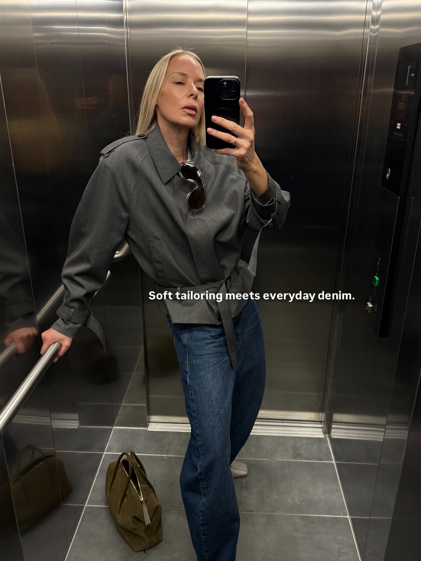 Grey tailoring, classic denim and a pair of mules.
Lately I’m loving these simple combinations that somehow still feel a little special.

Would you wear this look? 🫶🏻

Links in my Stories & on my LTK