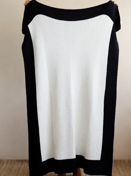 Shiraleah Rowan Super Soft Reversible Border Throw, Black & White | Shiraleah