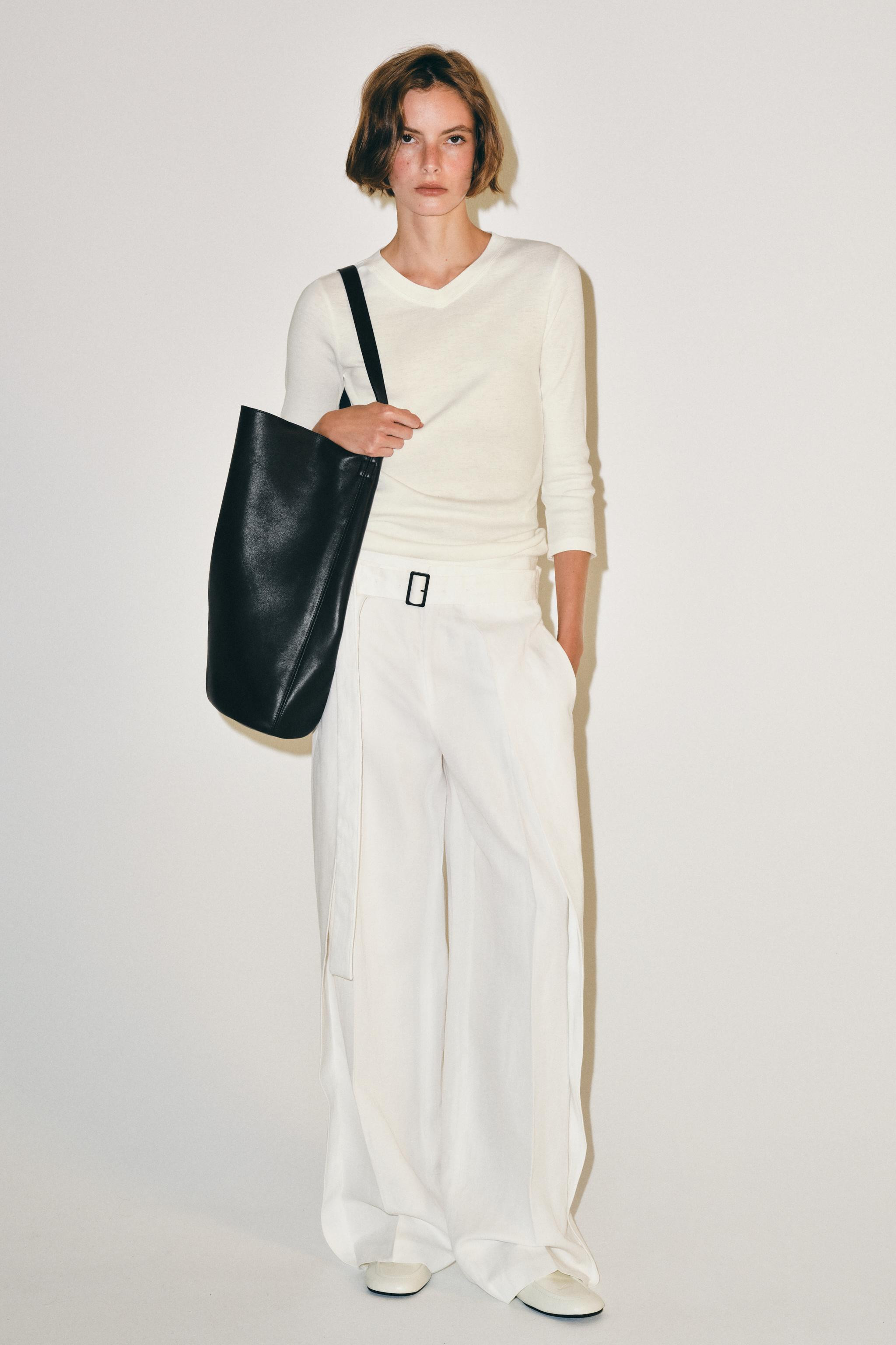 V-NECK T-SHIRT | Zara US