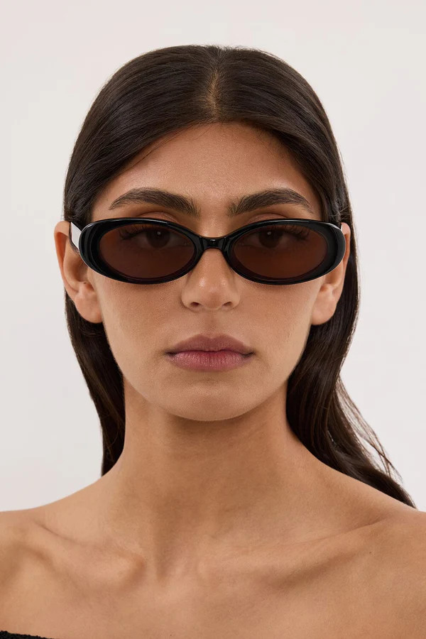 LUV LOU THE MORGAN BLACK SUNGLASSES | DISSH