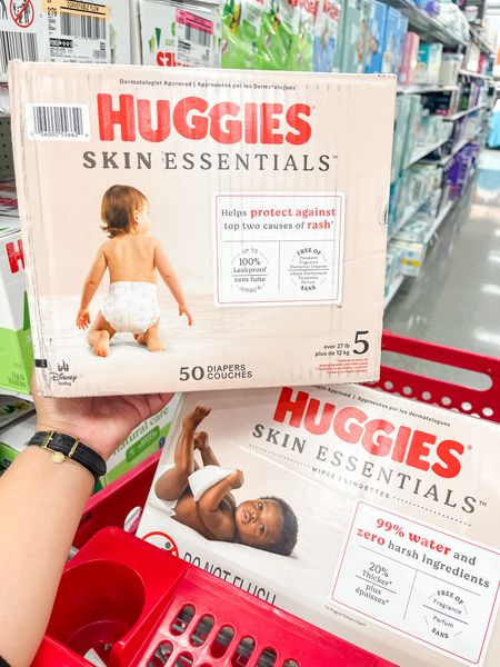 New Huggies Skin Essentials now available at Target ❤️ #Ad, #Huggies #TargetStyle
#HuggiesSkinEssentials, #TargetPartner, #Target 