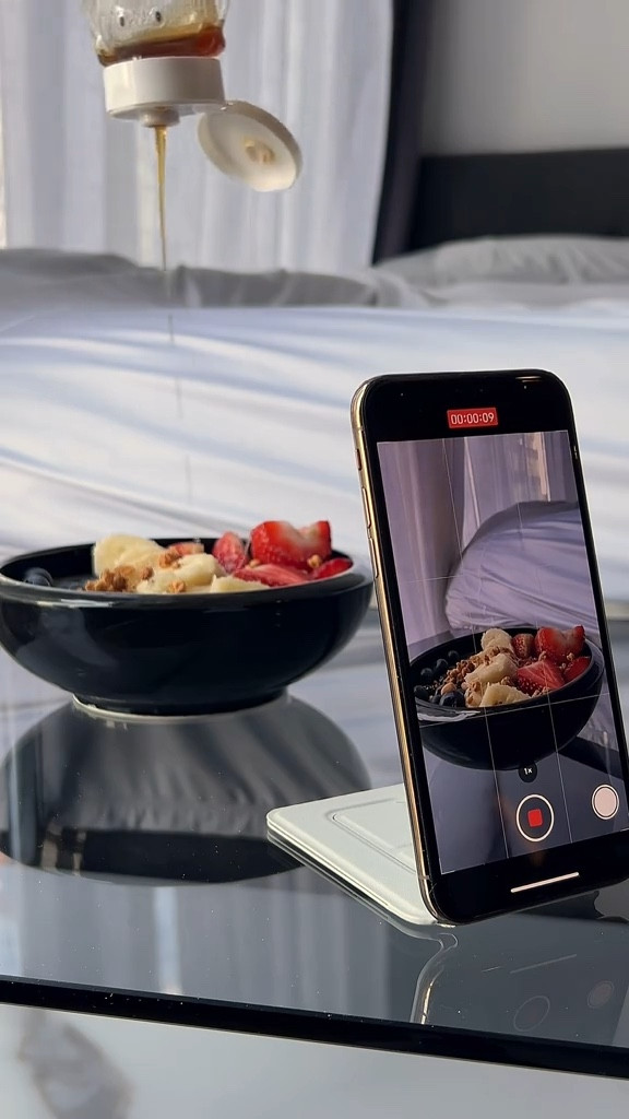 my favorite portable tripod! it’s so sleek & sturdy ✨

#LTKGiftGuide #LTKVideo #LTKFindsUnder50