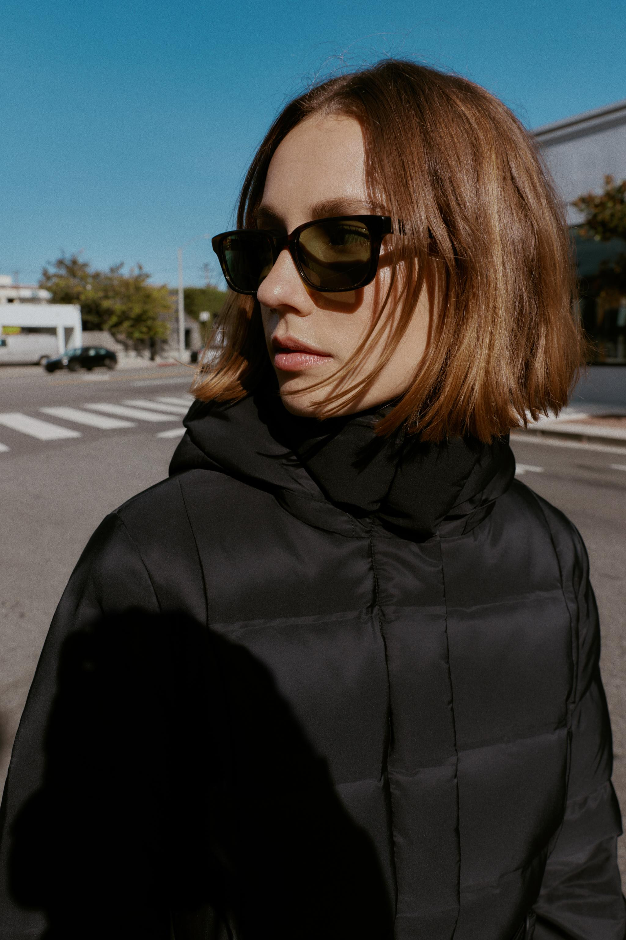 WASSERABWEISENDE UND WINDDICHTE DAUNENJACKE MIT KAPUZE UND GÜRTEL | Zara DE