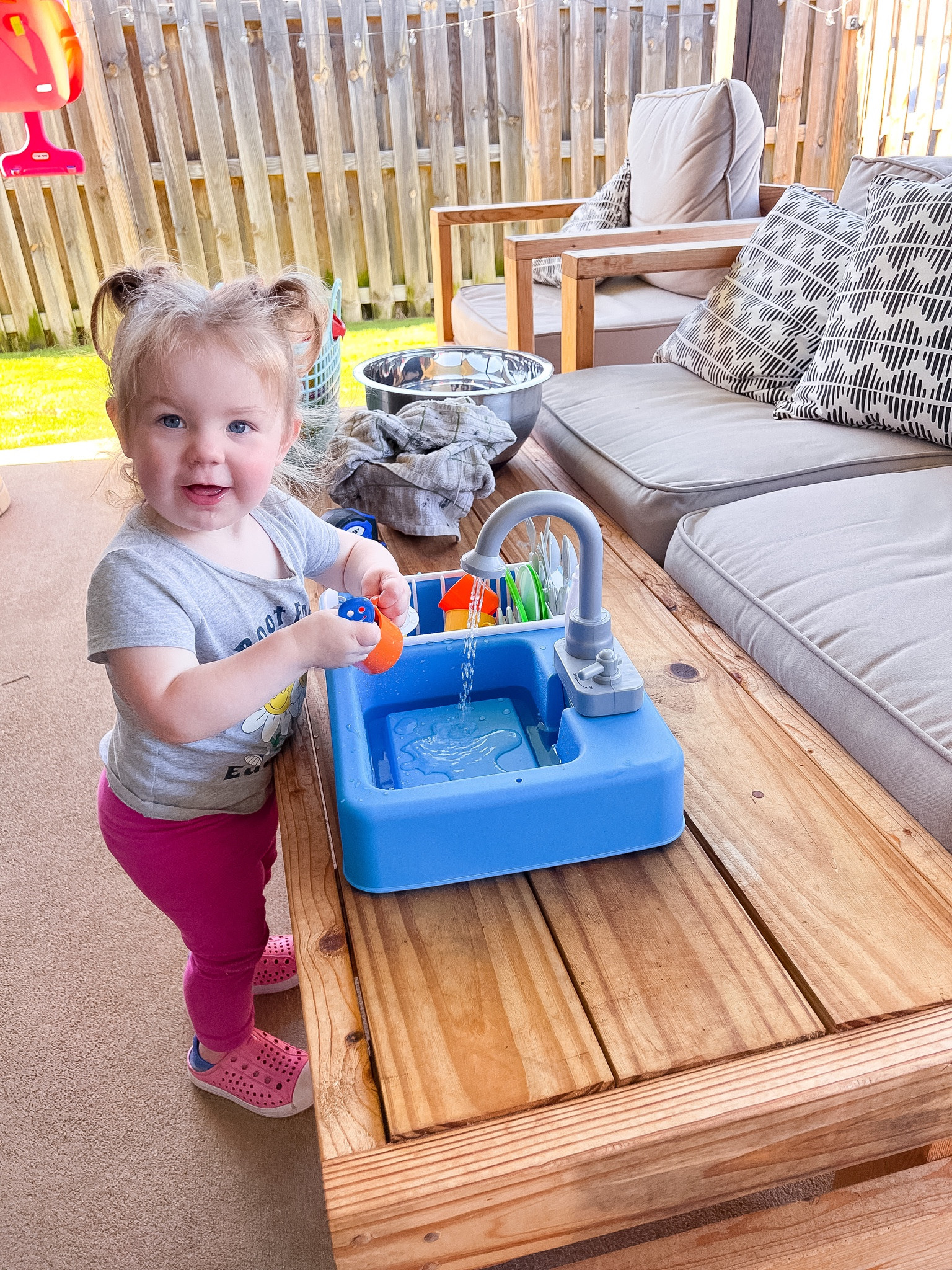 Kids sink with running water! Great independent play and Montessori item!

#LTKkids #LTKfamily #LTKunder50