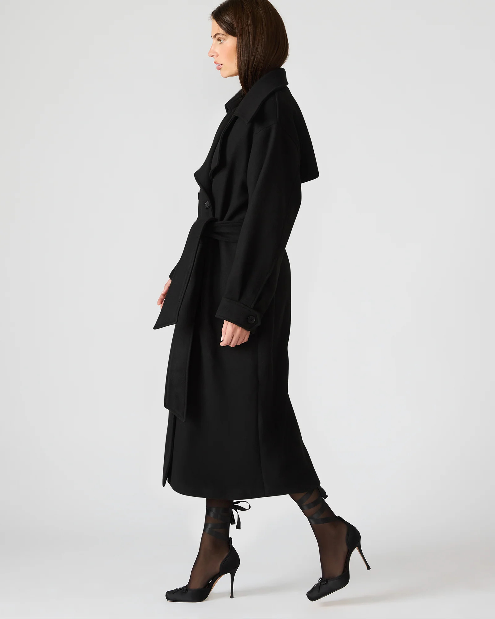 ENORA Black Long-Sleeved Button-Up Collared Women's Trench Coat | Steve Madden (US)