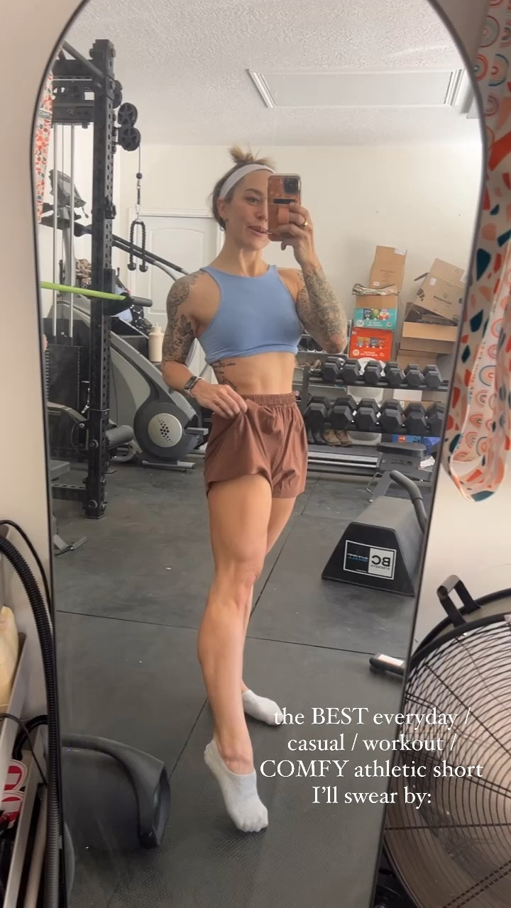 The BEST athletic shorts I grab for everyday 🙈✨🥵 I wear a S! They’re very lightweight & flowy! Several colors! 

Vuori / workout / shorts / comfy / casual / Holley Gabrielle 

#LTKVideo #LTKfindsunder100 #LTKSeasonal