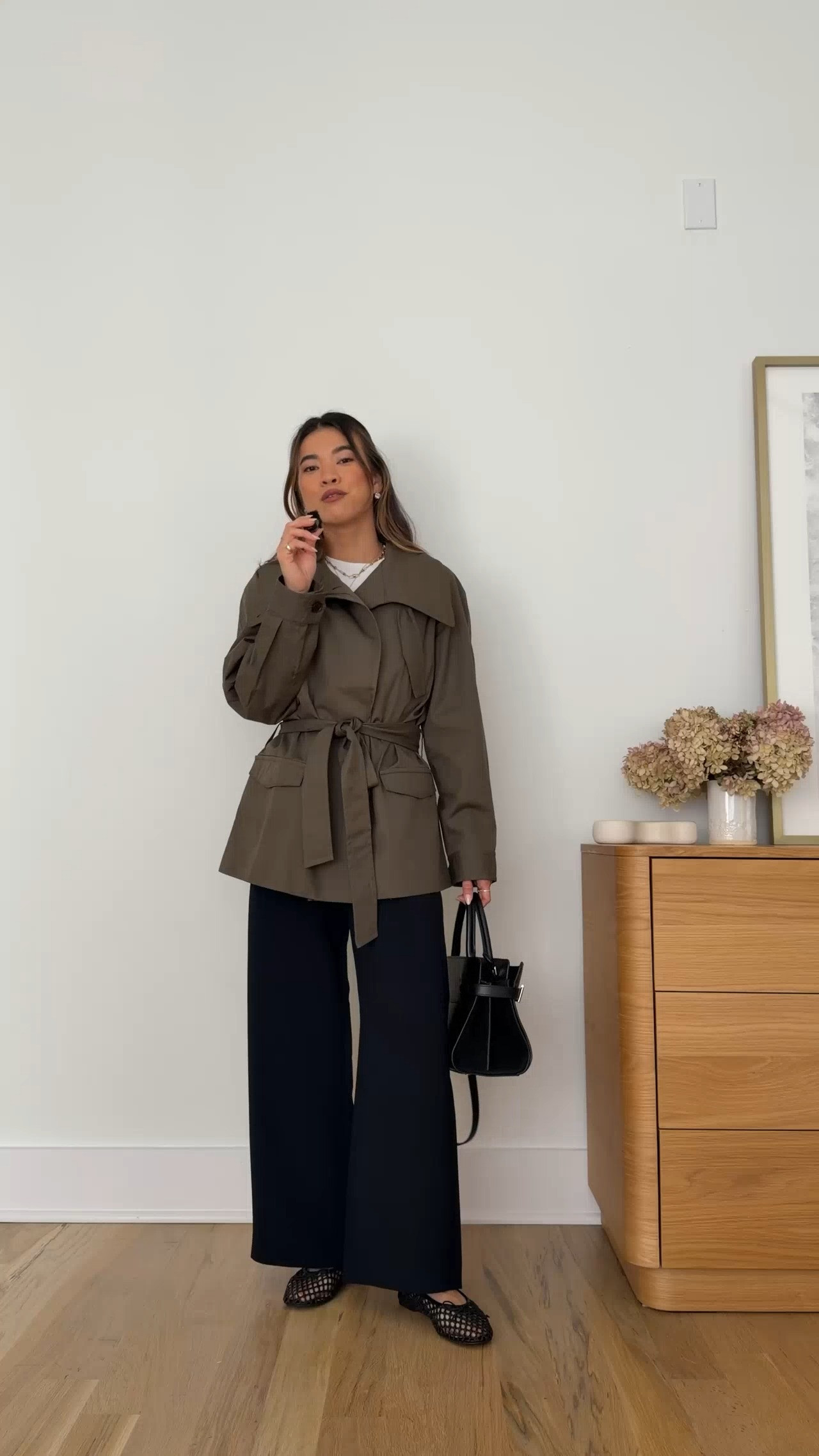 Are you looking for petite trousers? These @Aritzia lodge pants come in short inseams.

Sizing info:
-Aritzia Green Nightingale Trench Coat (Size XS in Atlas Olive)
-Aritzia The Lodge Pant Crepette (Size 2XS Short in Black)
-Aritzia HomeStretch Smooth Tune T-Shirt (Size Small in White) 


Aritzia best sellers, best pieces from Aritzia for petite, Aritzia pants for petite, what pants from Aritzia will fit if youre petite, Petite style guide, how to dress if you’re petite, Petite style, petite fashion, mom outfit, mom style, petite pants, petite outfit ideas, petite outfits, best pants for petite, petite lodge pants, fall style, fall outfits, autumn outfit, vacation outfits, Aritzia trouers for petite, Aritzia try on, fall trench coat, fall coat, jacket, aritzia jacket, aritzia coat,

#LTKootd #LTKSeasonal #LTKPetite