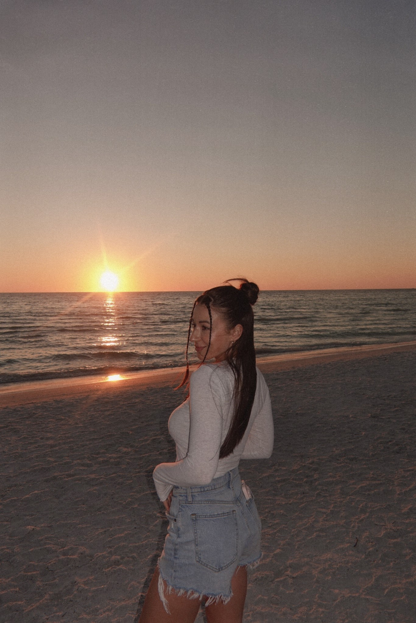 size 26 shorts
 s top 