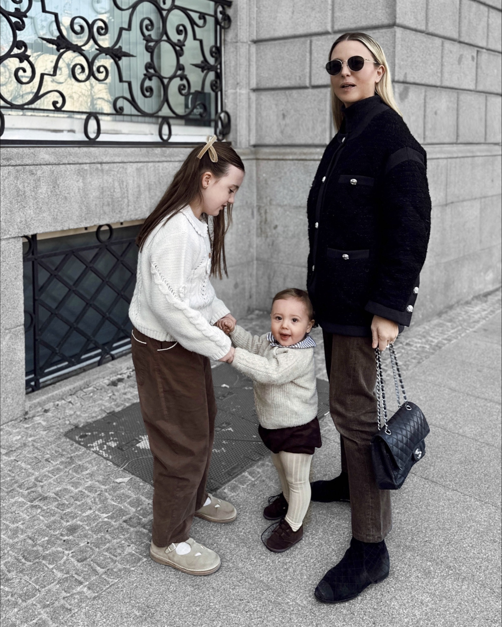 Mis días favoritos sin dudarlo son los que paso junto a ellos. 

———————————

My favorite days without a doubt are the ones spent with them  

#LTKbaby #LTKfamily #LTKkids