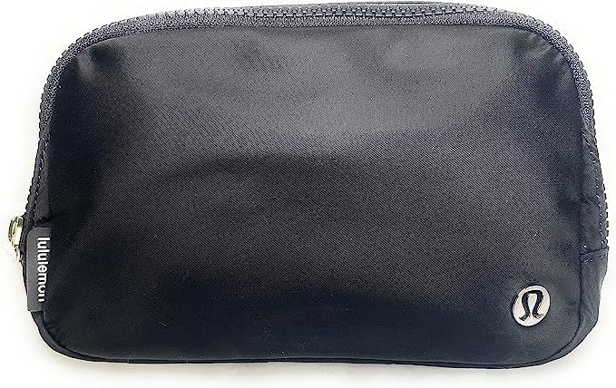 Lululemon Athletica Everywhere Belt Bag, Black, 7.5 x 5 x 2 inches | Amazon (US)