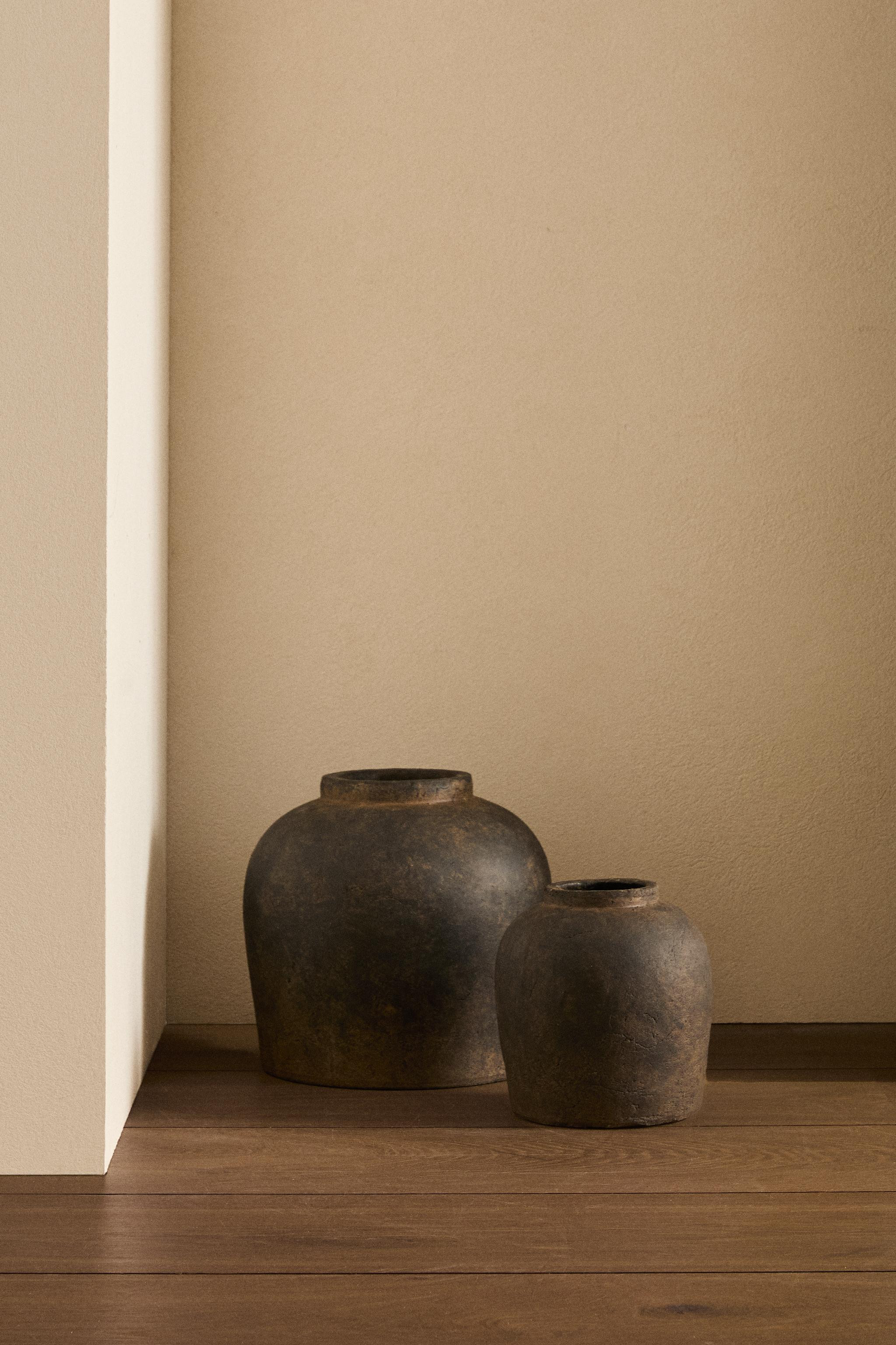 DISTRESSED TEXTURE CERAMIC VASE | Zara UK