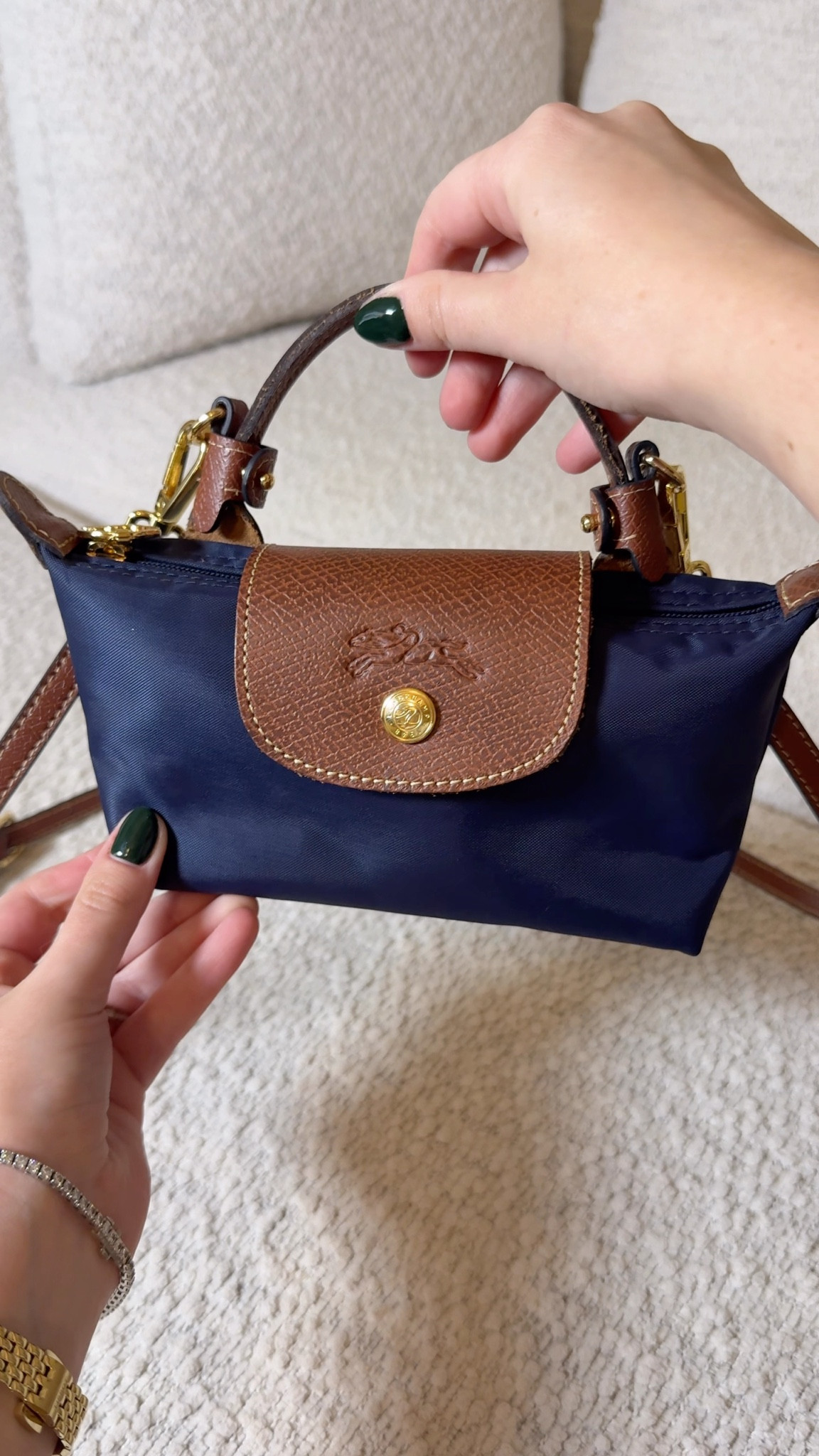 What fits in my mini Longchamp pouch 👜 

The Longchamp crossbody strap kit makes this mini bag even easier and more convenient to carry around all you need 💖

What’s in my bag

#LTKootd