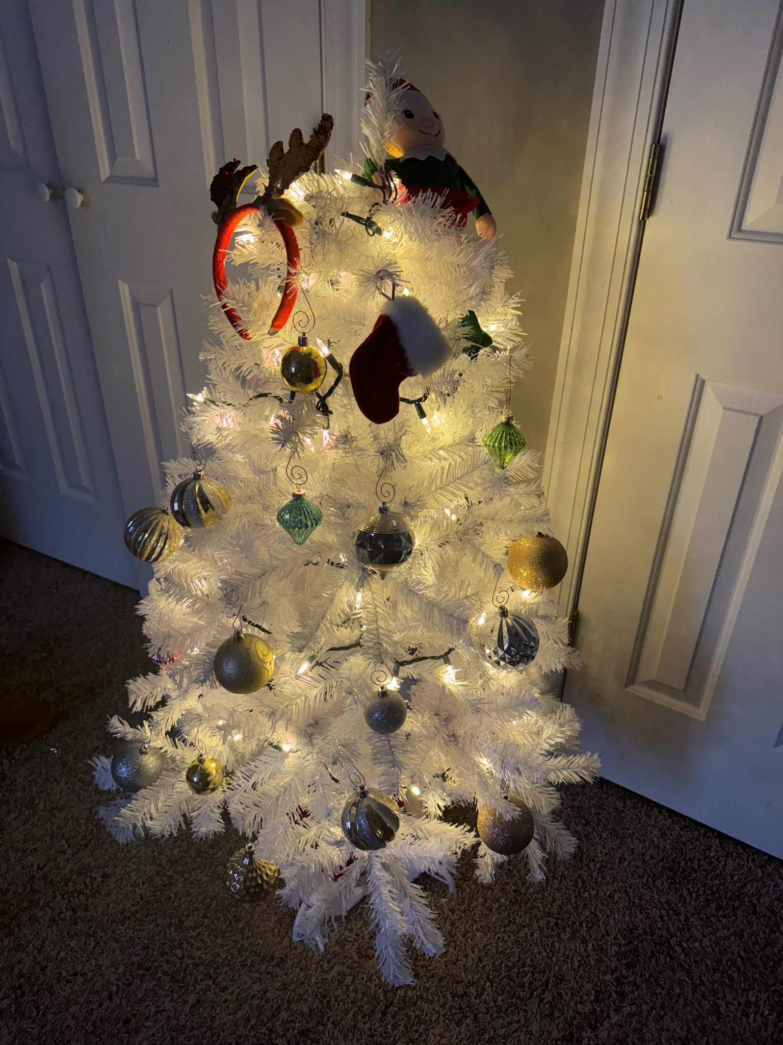 never too early to put up your Christmas tree!!

#LTKSeasonal #LTKGiftGuide #LTKHoliday