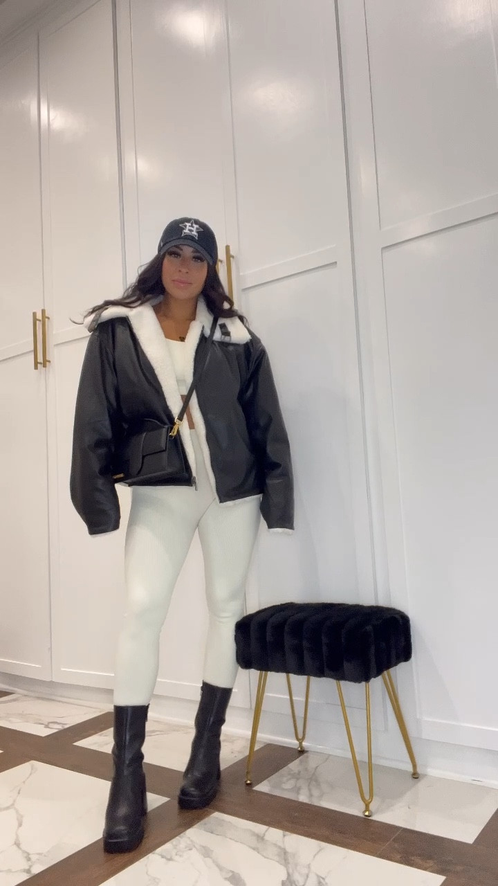 This jacket😍 set is on sale!


Puffer
Jacket
Puffer vest
Coats
H&M fall finds
H&M winter finds

Thanksgiving Outfit
Gift Guide
Christmas Decor
Christmas Tree
Holiday Outfit
Sweater Dress
Shacket
Gifts For Him
Holiday Party
Holiday Dress
#ltkcurves #ltkfit #ltkholiday #ltkseasonal #ltkmens #ltkunder100 #ltkworkwear
Winter outfit
Winter fashion
Fall style
Fall fashion

#liketkit #LTKCyberweek #LTKunder50 #LTKGiftGuide #LTKcurves #LTKsalealert #LTKfit


#LTKSeasonal #LTKunder100 #LTKHoliday