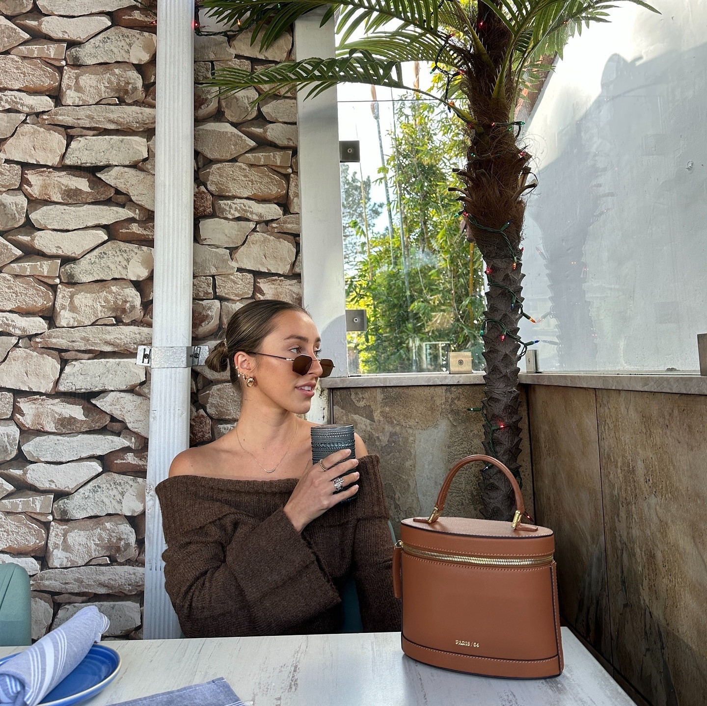 Lunch dates 🤎👜🍗