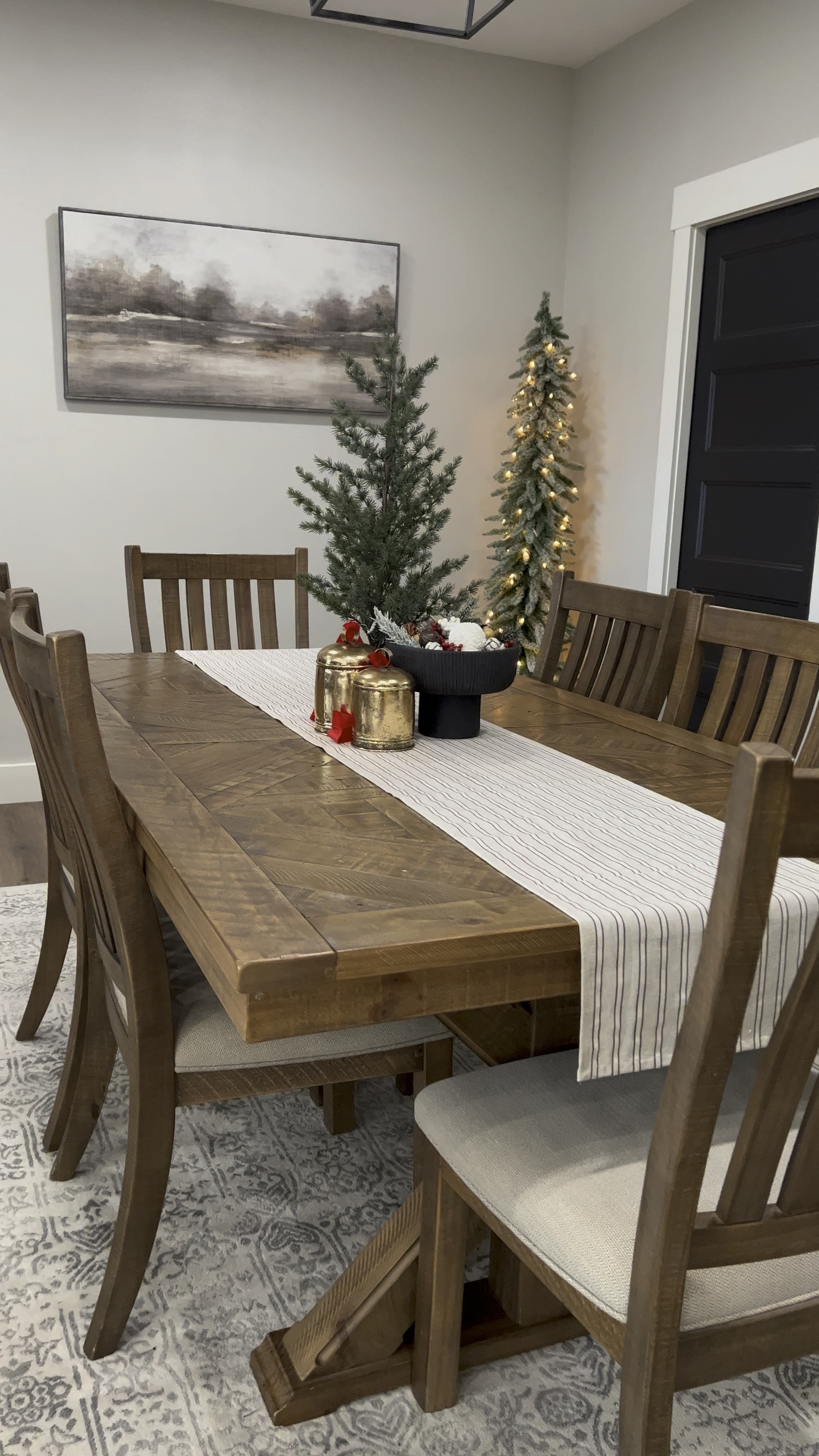 Dining room table and sideboard holiday decor

#LTKhome #LTKSeasonal #LTKHoliday