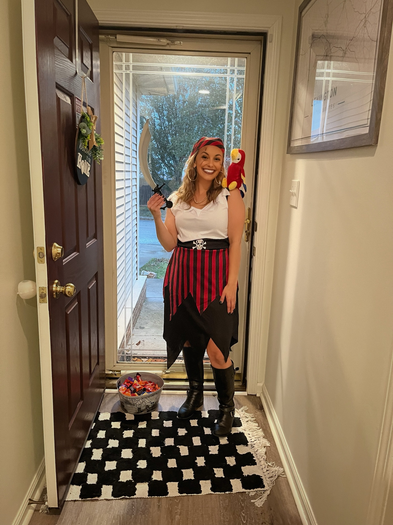 fun fact: my AIM username was pirate girl 🏴‍☠️ 