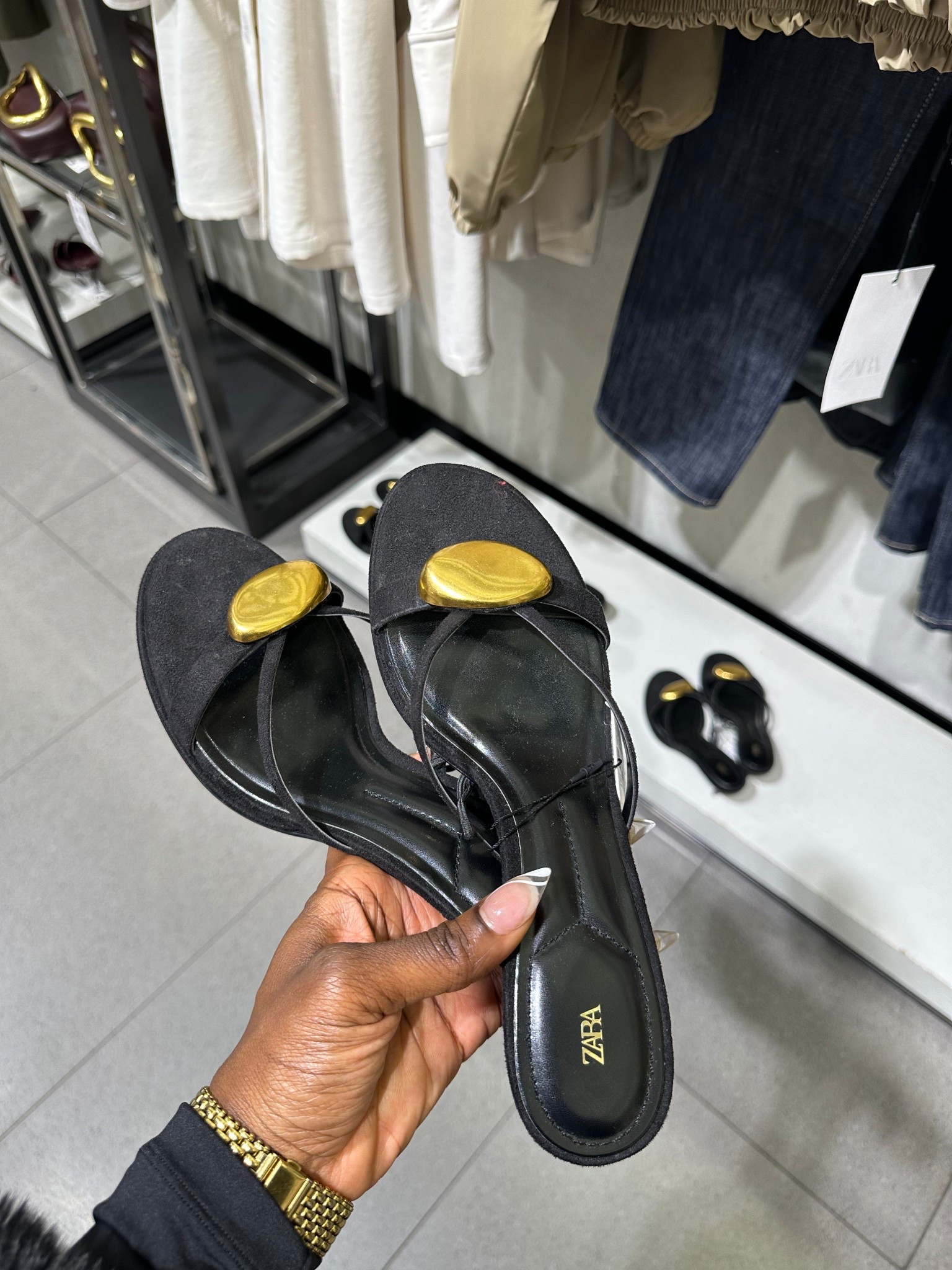 Timeless style with a luxe touch. These Zara black and white sandals with gold detailing add the perfect balance of sophistication and versatility to any look. Elevate your wardrobe with this chic must-have

#LTKFindsUnder100 #LTKShoeCrush #LTKStyleTip