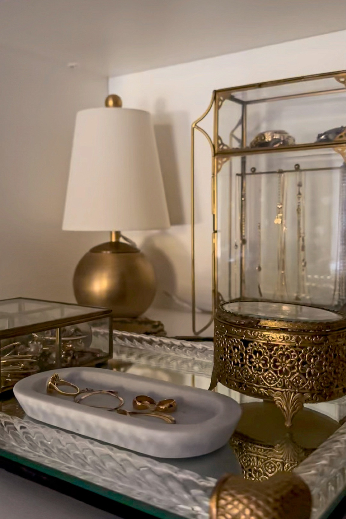 I found the perfect lamp and her name is Penny 💛

The brass Penny lamp from @alicelanehome has been on my wish list for quite some time but was worth the wait. She is the cutest addition to my dressing room table and I love how she warms up the entire space✨

Now through the end of October you can use the code OCTOBER20 for 20% off your order at AliceLaneHome.com

Ps. The Penny lamp also comes in a crystal and a pretty alabaster style! 

#AliceLaneHome #ad #interiordesign #designinspo

#LTKHome #LTKStyleTip