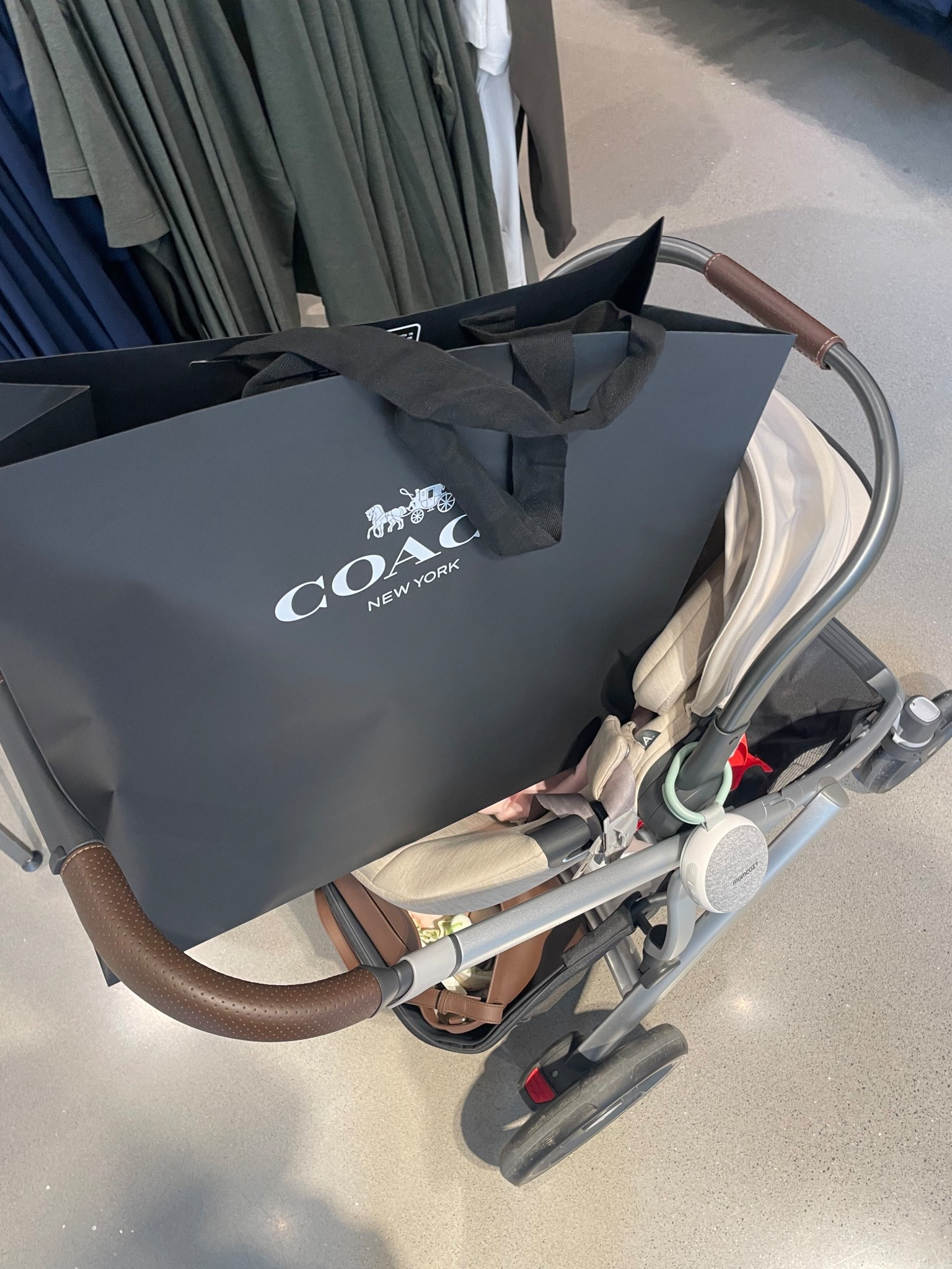 winter bag + card holder!!

#LTKSaleAlert #LTKFindsUnder100