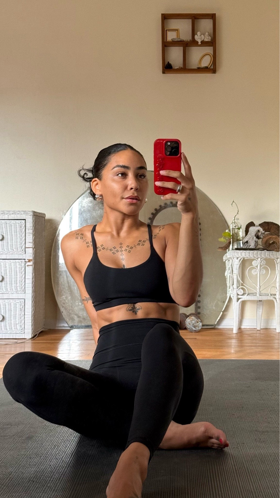 XS top + bottoms! I'm so about the no front seam and length of this legging. Simple. Luxe. L O V E

#LTKootd #LTKfitnessgoals #LTKActive