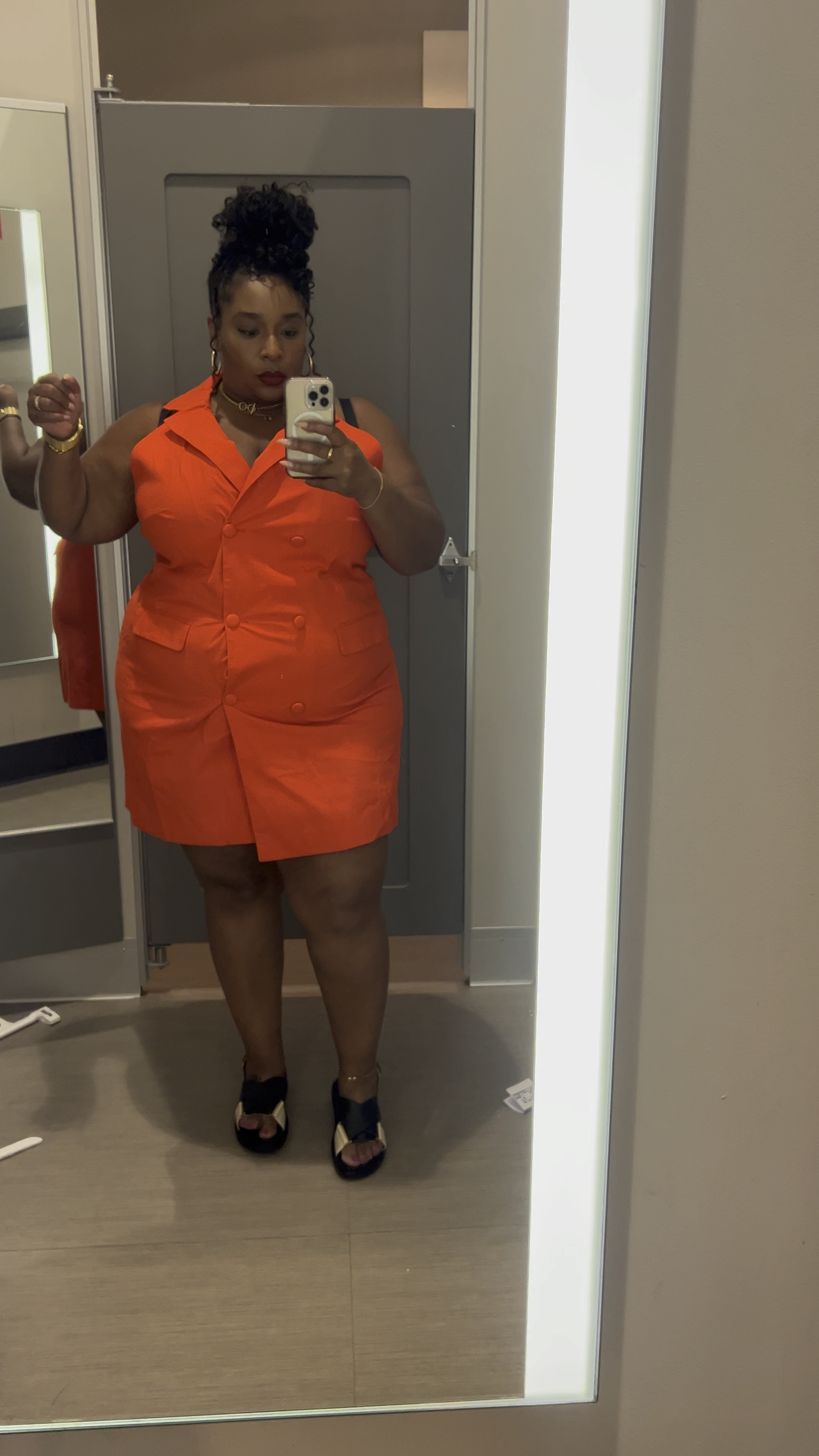 I’m wearing a size 22, but ordered a 24 due to the pulling at the bottom

#LTKPlusSize