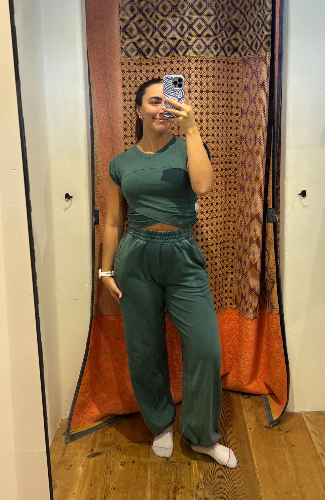 Lounge set 95% cotton 5% elastane!!

Super pumped to see a largely cotton workout / athleisure set at FP 🥳🥳

#LTKActive #LTKSeasonal #LTKFindsUnder100