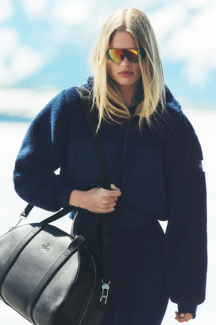 Sherpa Edge Bomber - Navy | Alo Yoga (US)