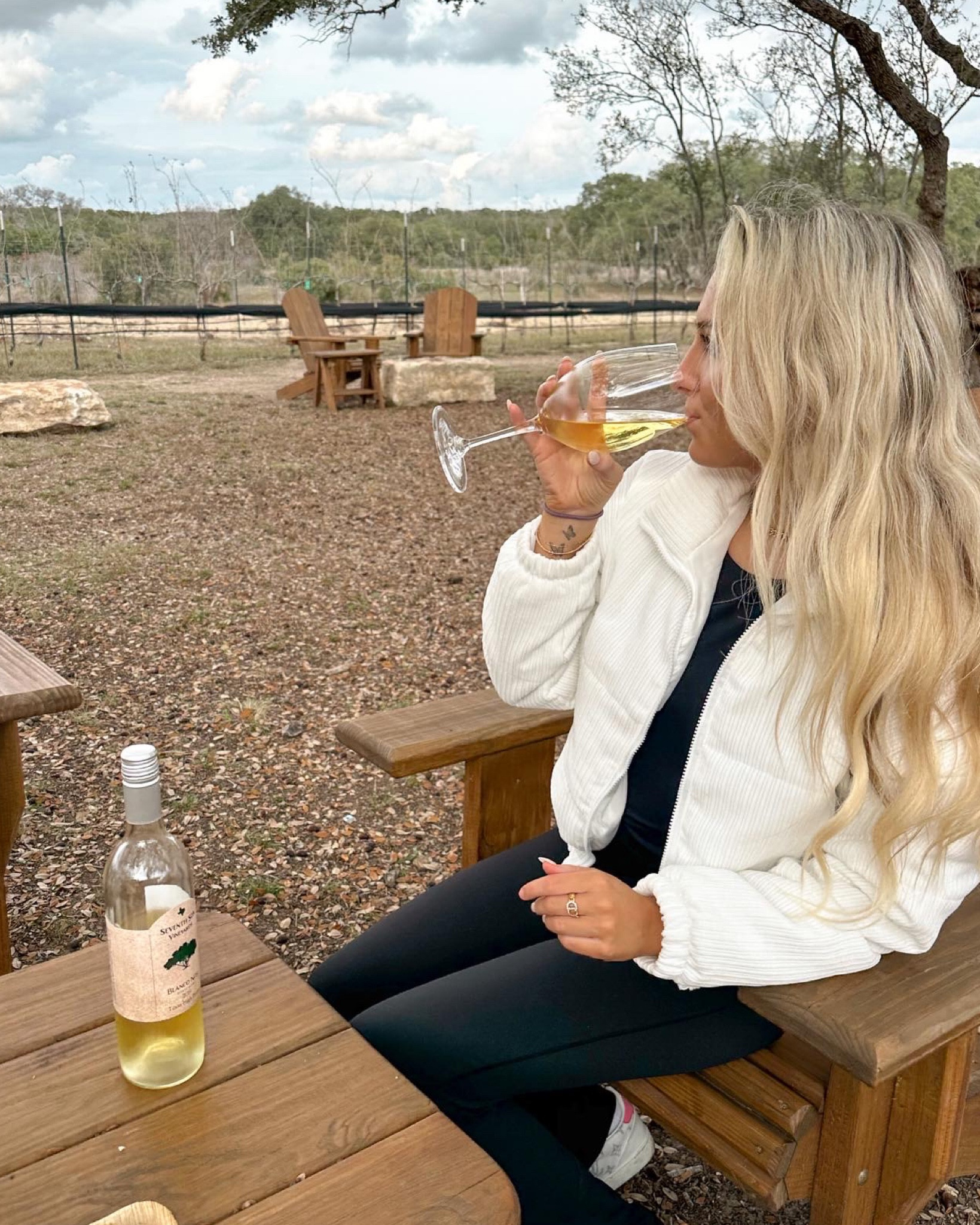 Jacket, leggings, shoes and top linked below🍷🍇

#LTKFind #LTKstyletip #LTKbeauty