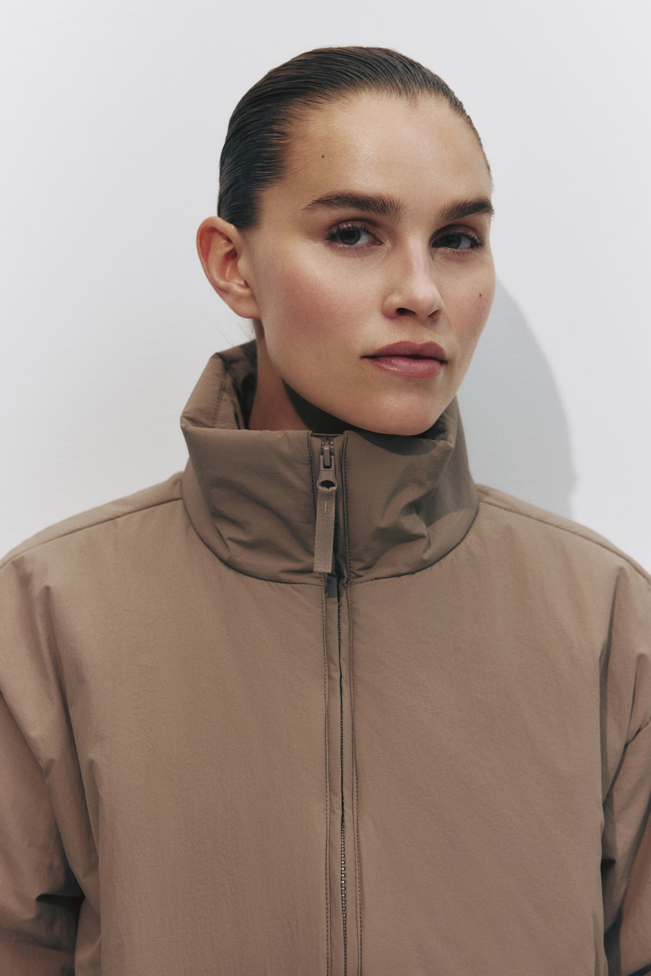 Water-repellent padded sports jacket | H&M (UK, MY, IN, SG, PH, TW, HK)