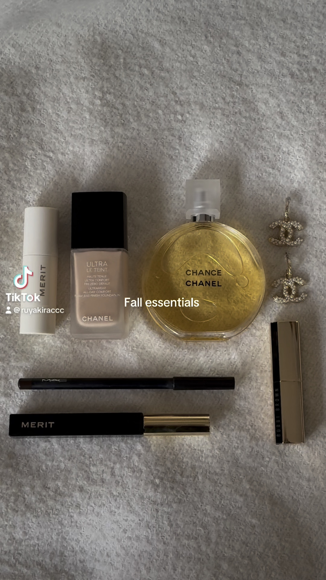 Switching over to matte makeup, mauve lips and espresso brown liner 🍁 

#LTKHalloween #LTKBeauty #LTKSeasonal