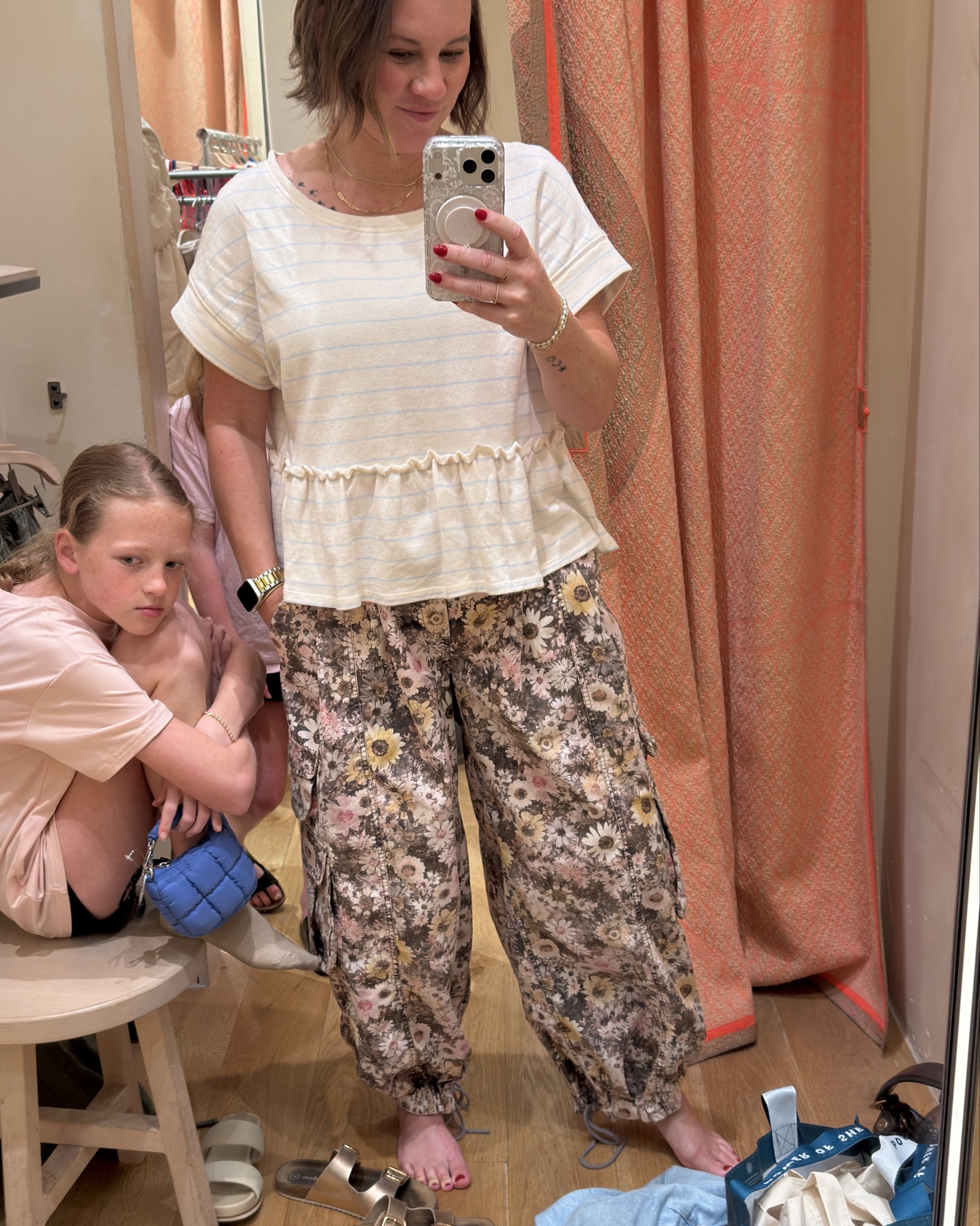 “I told myself I didn’t need anything new… but then I saw these florals 😅
Real talk—these are the kind of comfy pieces I actually wear running around with the girls
Linked everything I grabbed