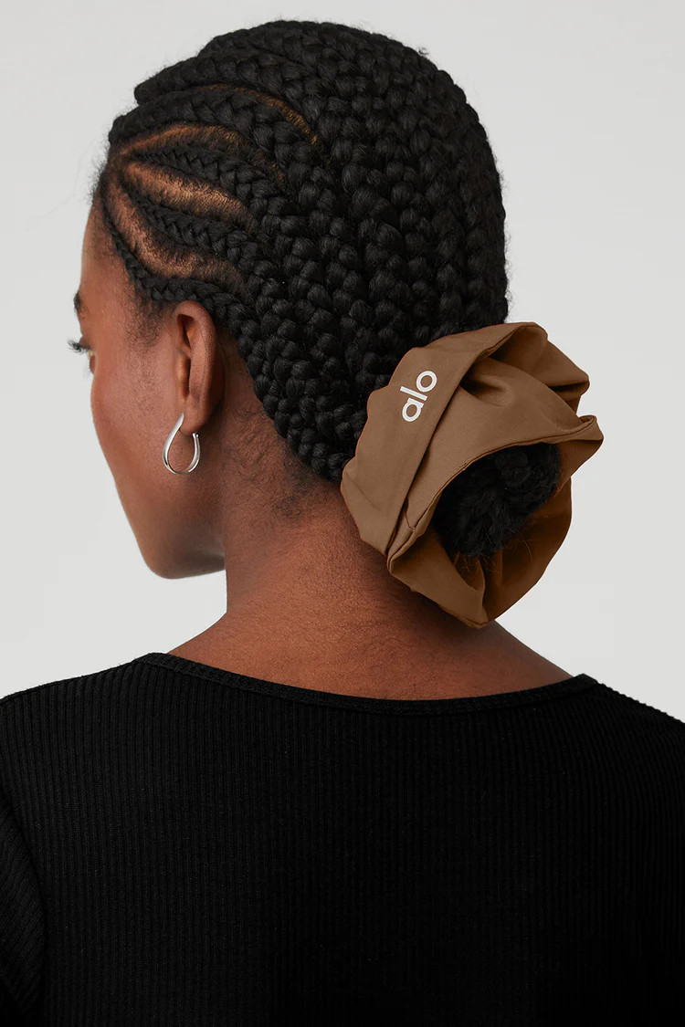 Oversized Scrunchie | Alo Yoga (US)