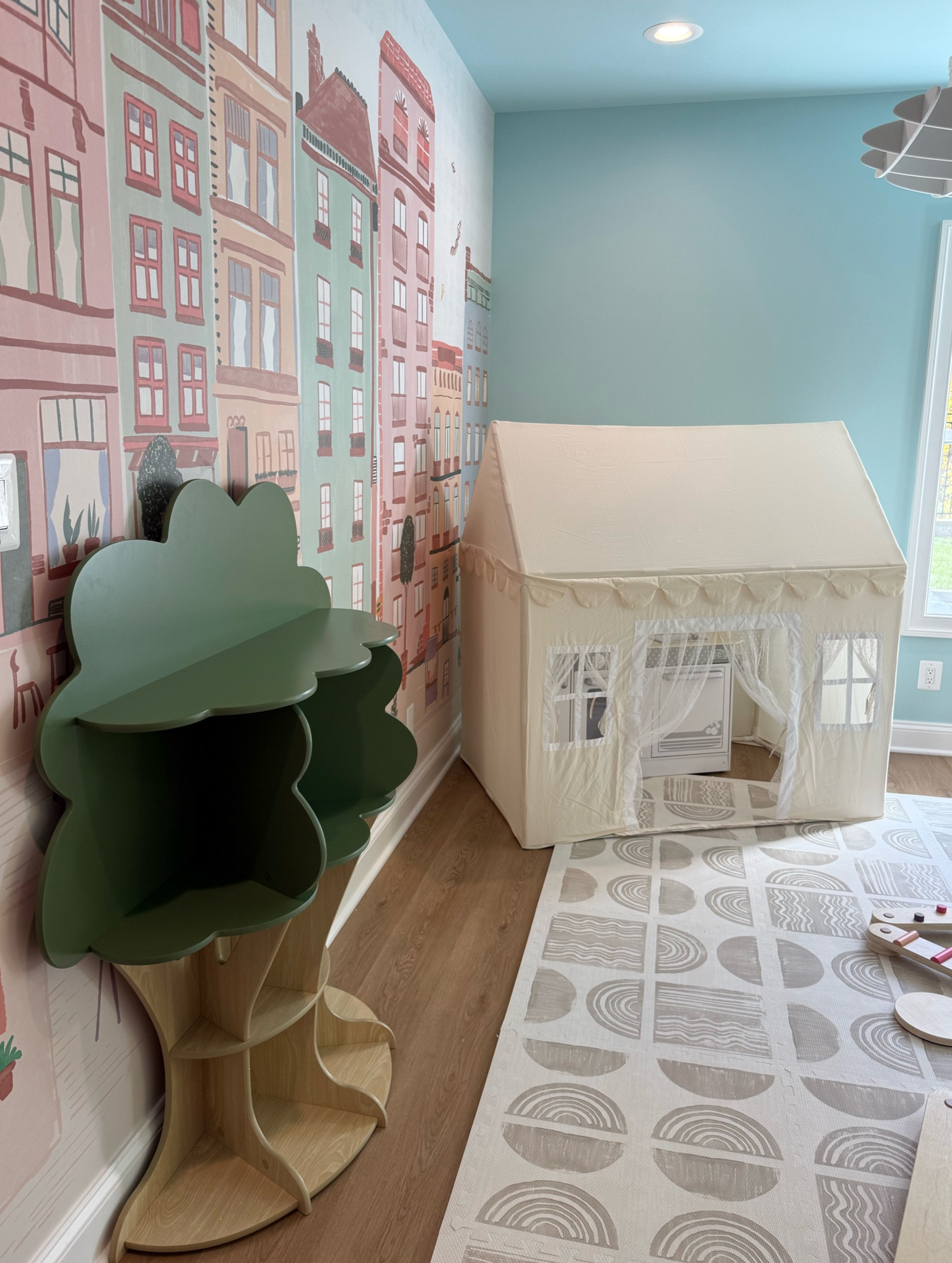 Playroom makeoverr

#LTKHome #LTKKids #LTKFamily