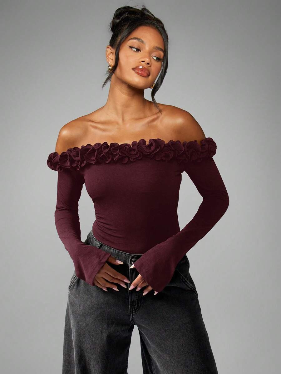 MISSGUIDED Off Shoulder Long Sleeve Ruffle Trim Bardot Bodysuit With Rose Applique Detail | SHEIN