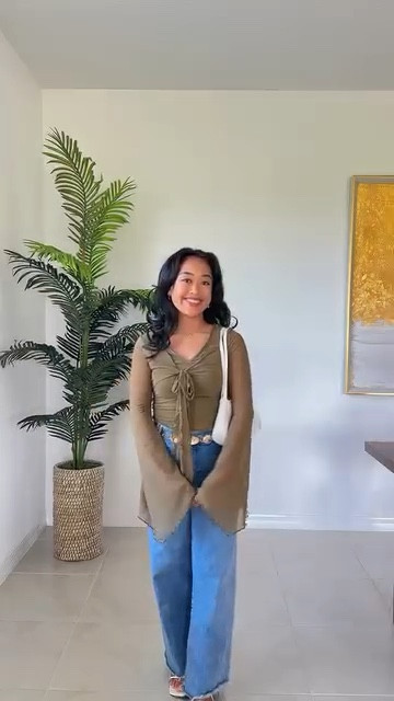 It doesn’t matter the season, but I will alwaysss love wearing olive green! If you see me wear this shirt in multiple posts, pretend you don’t lolol

#LTKPetite #LTKWatchNow #LTKFindsUnder100