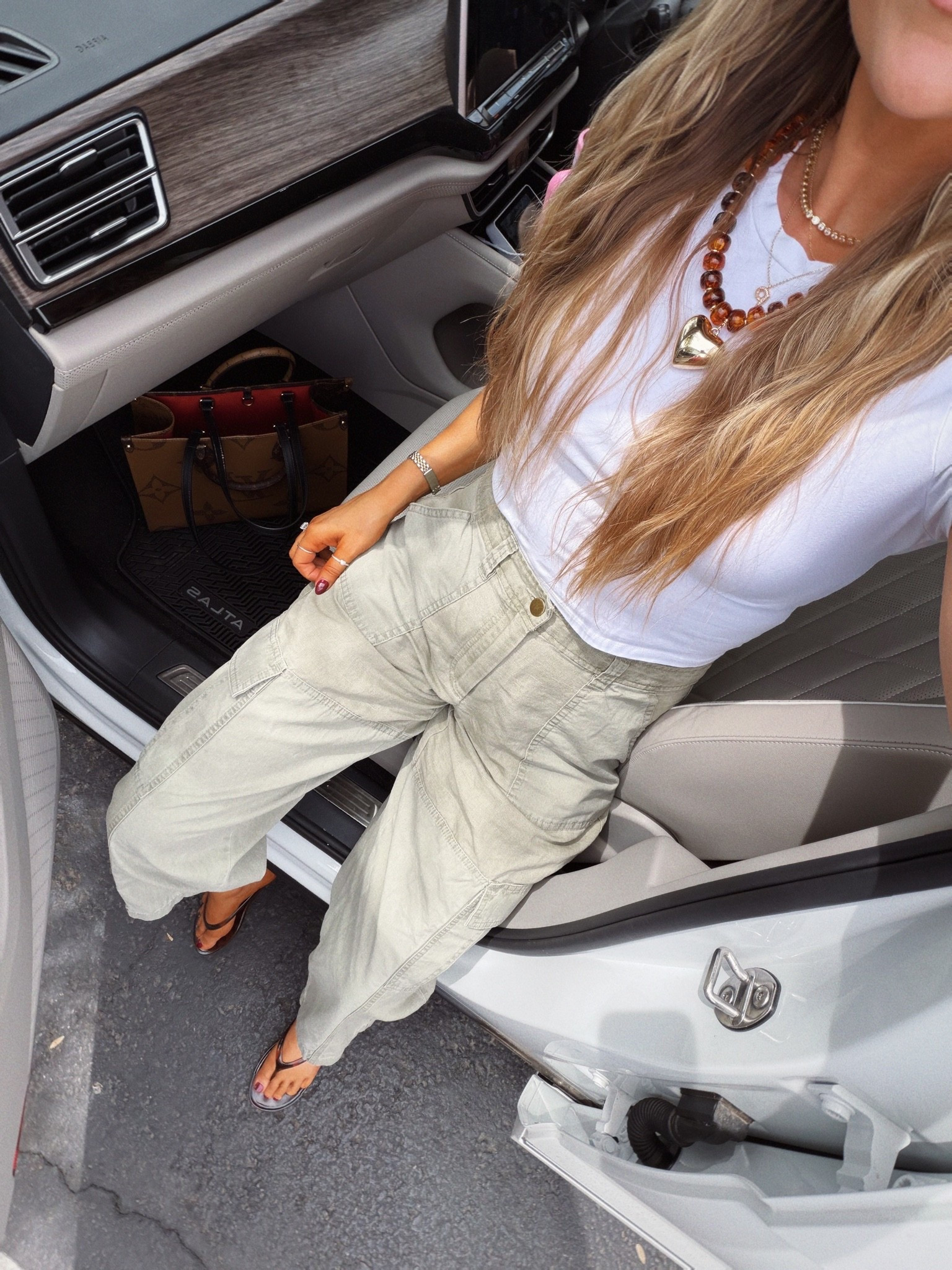 Today’s outfit! Wearing a 4 in the pants