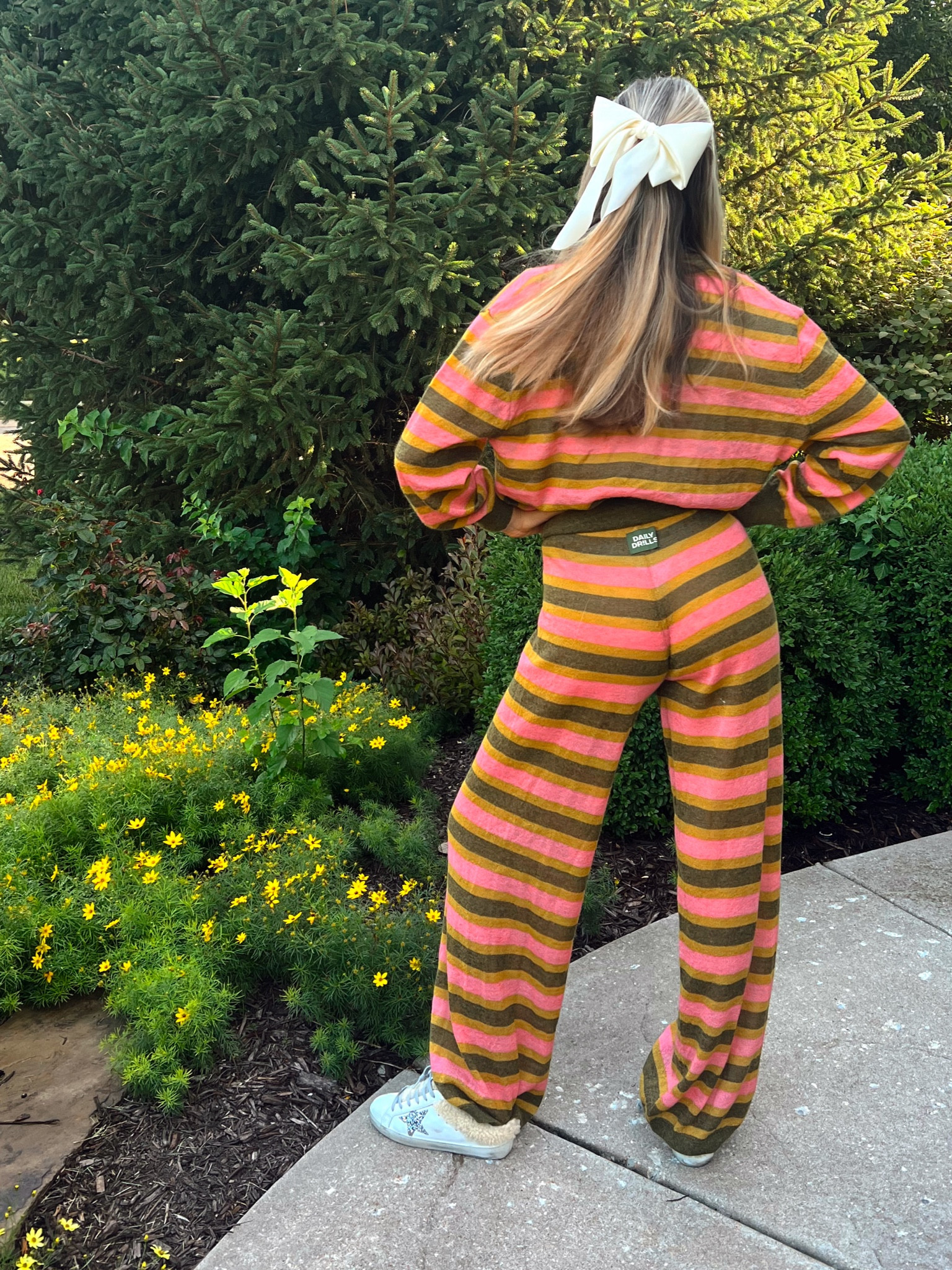 DAILY DRILLS Friday!!!!!!! loving this striped set to end my work week! so excited to be starting my blog back up & shooting new looks this weekend! shop this outfit on my like to know it & my stories🤍🫶🏼

#LTKFind #LTKSeasonal #LTKstyletip