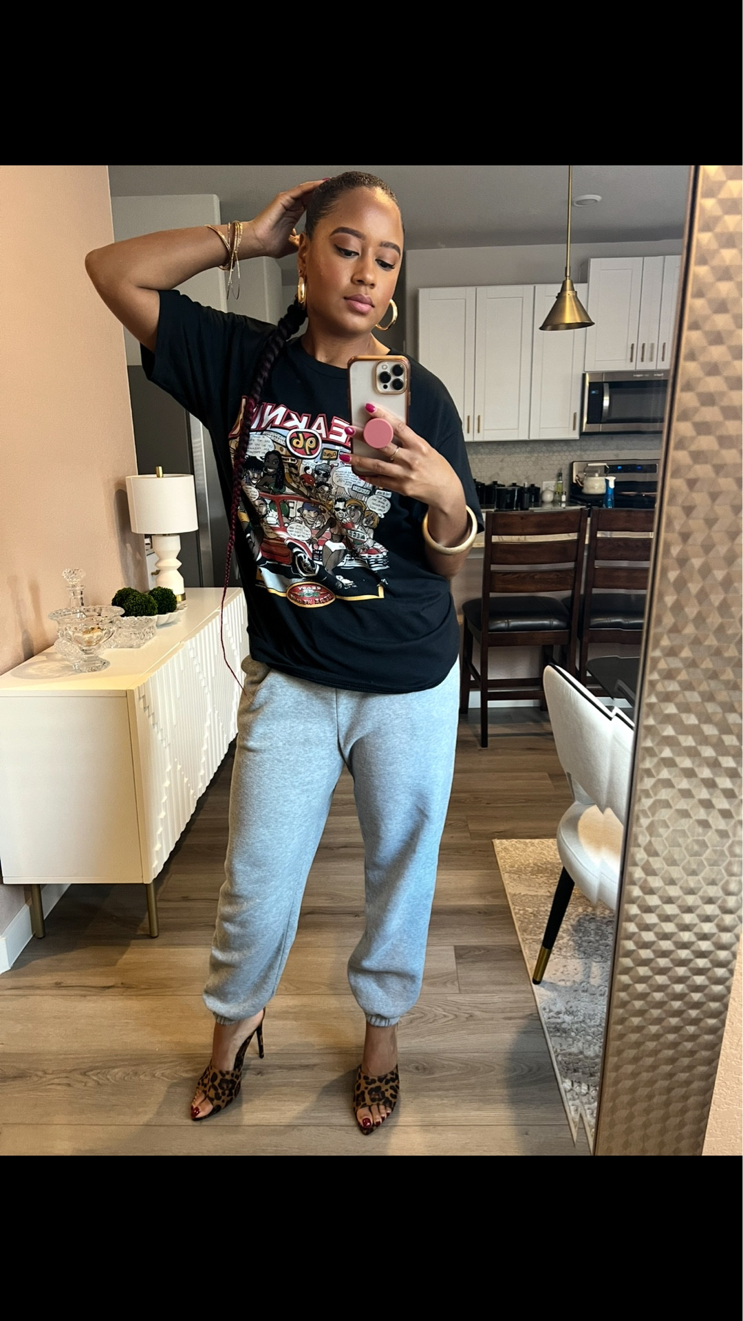 Sweatpants with heels and who doesn’t love a good graphic tee. 

#LTKootd