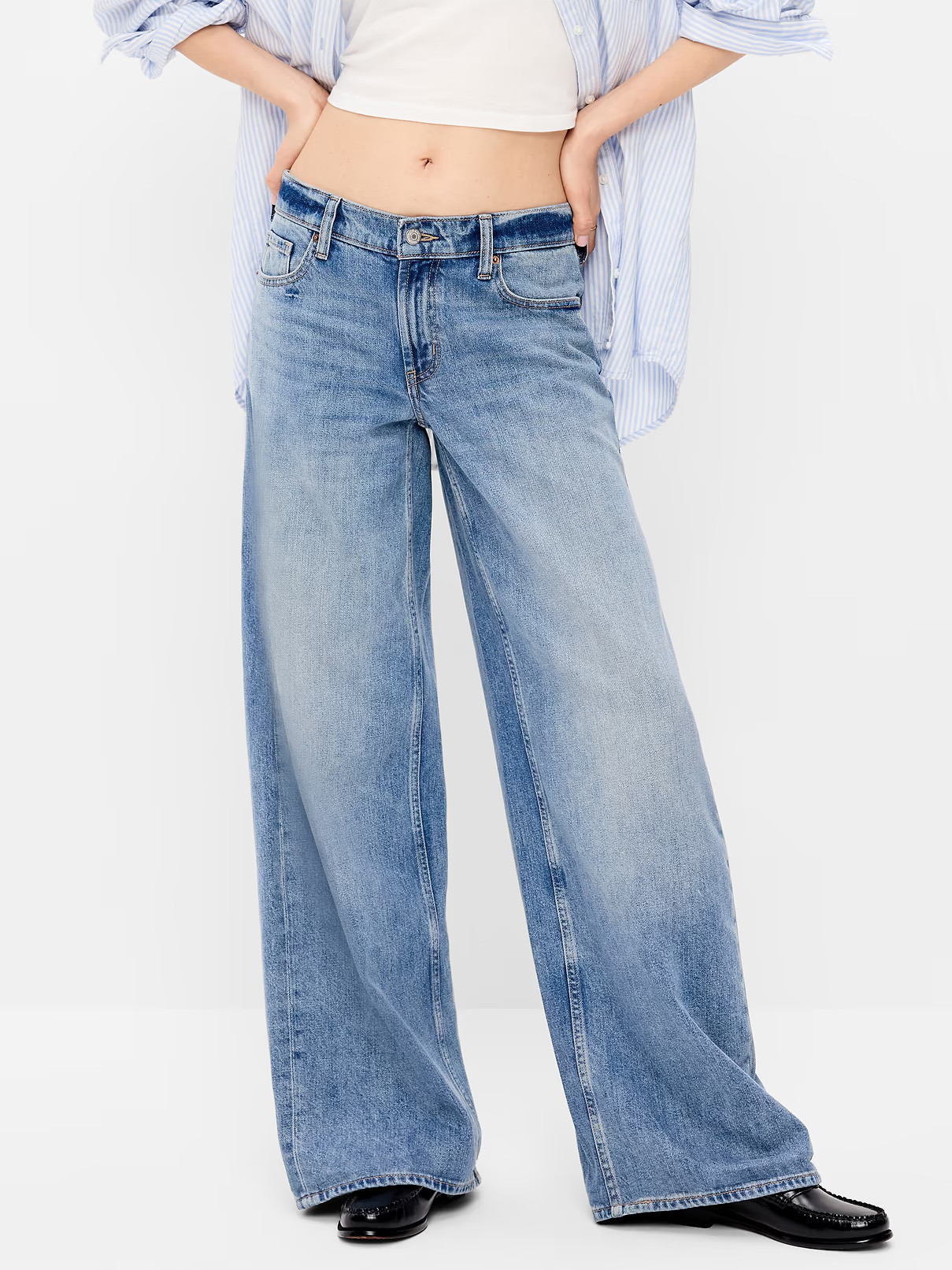 Low-Rise Baggy Wide-Leg Jeans | Old Navy (US)