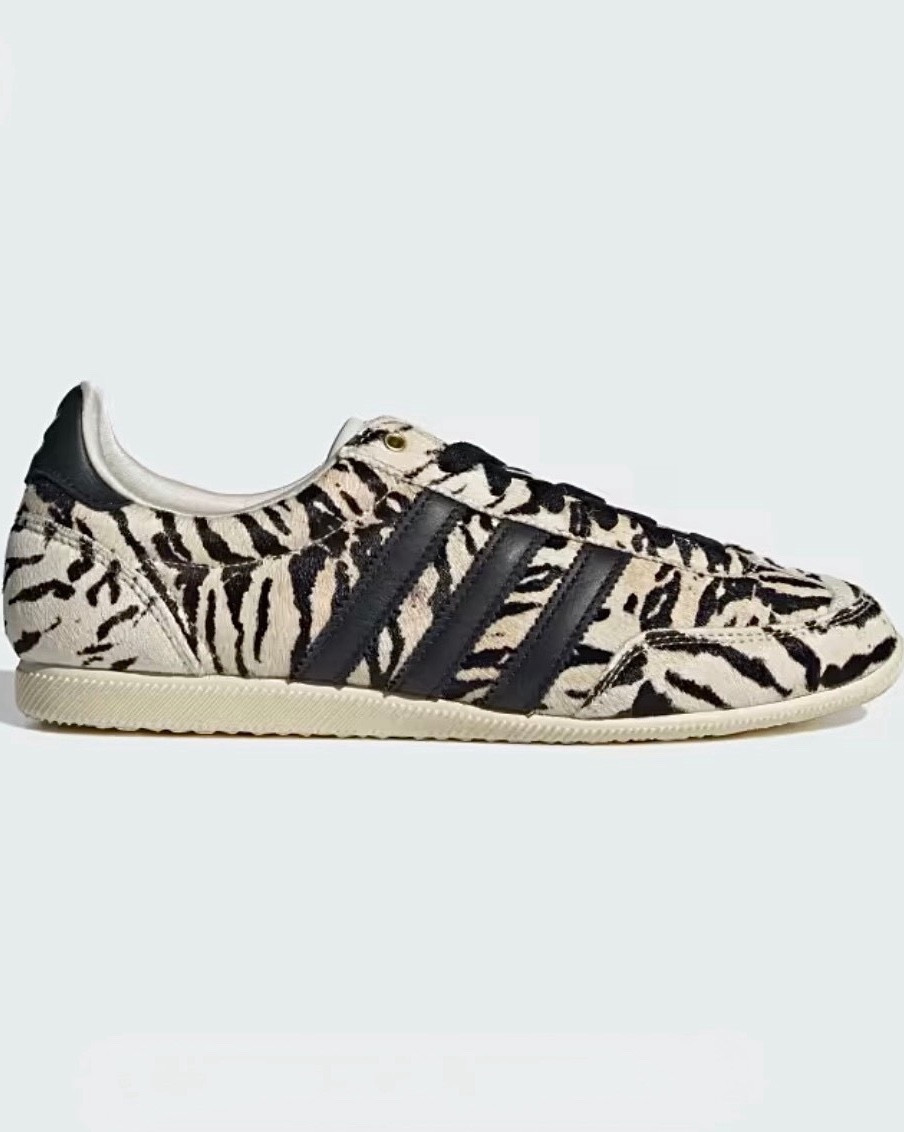 Zebra print sneakers say less! New and most likely going to sell out! 

#LTKFindsUnder100 #LTKPetite #LTKGiftGuide