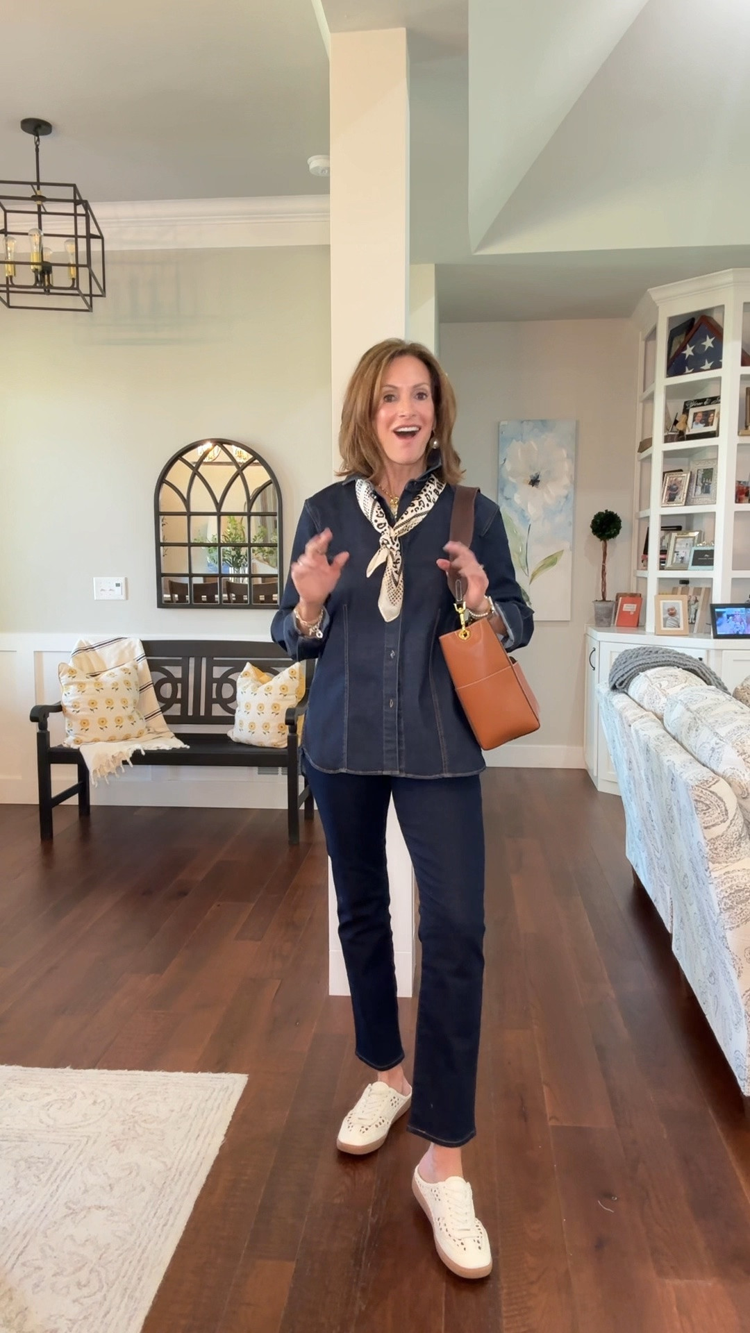 Denim stretch shirt - medium 
Stretch straight denim / size 8 regular 

Fall style 
Western style

#LTKMidsize #LTKSaleAlert