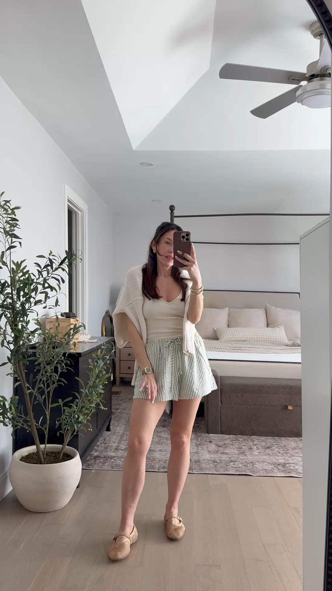 @American Eagle Outfitters for the spring wear. 💐🌻🌞