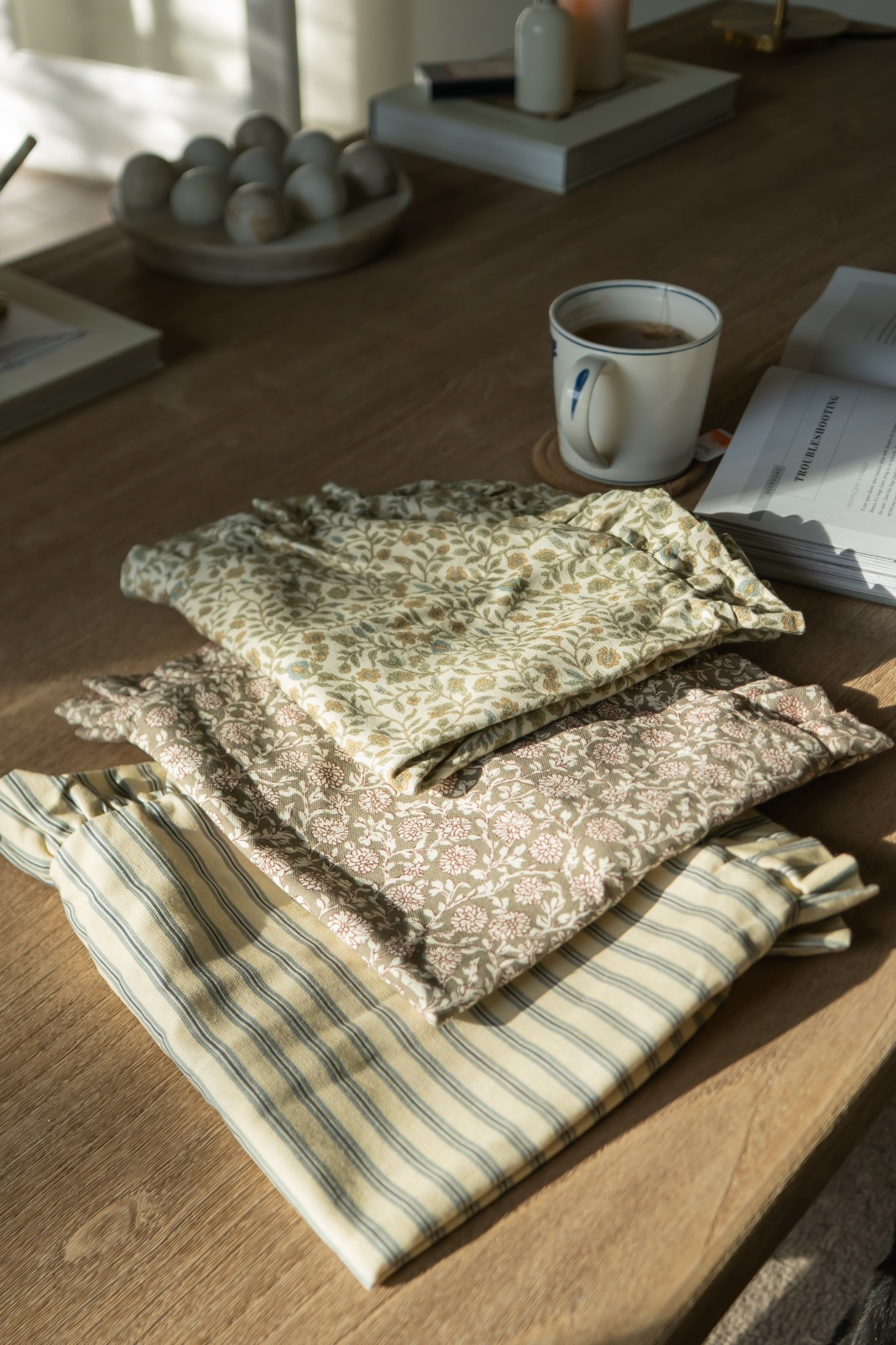 The prettiest spring pillows ☀️🌻 

#LTKSeasonal #LTKHome #LTKSaleAlert