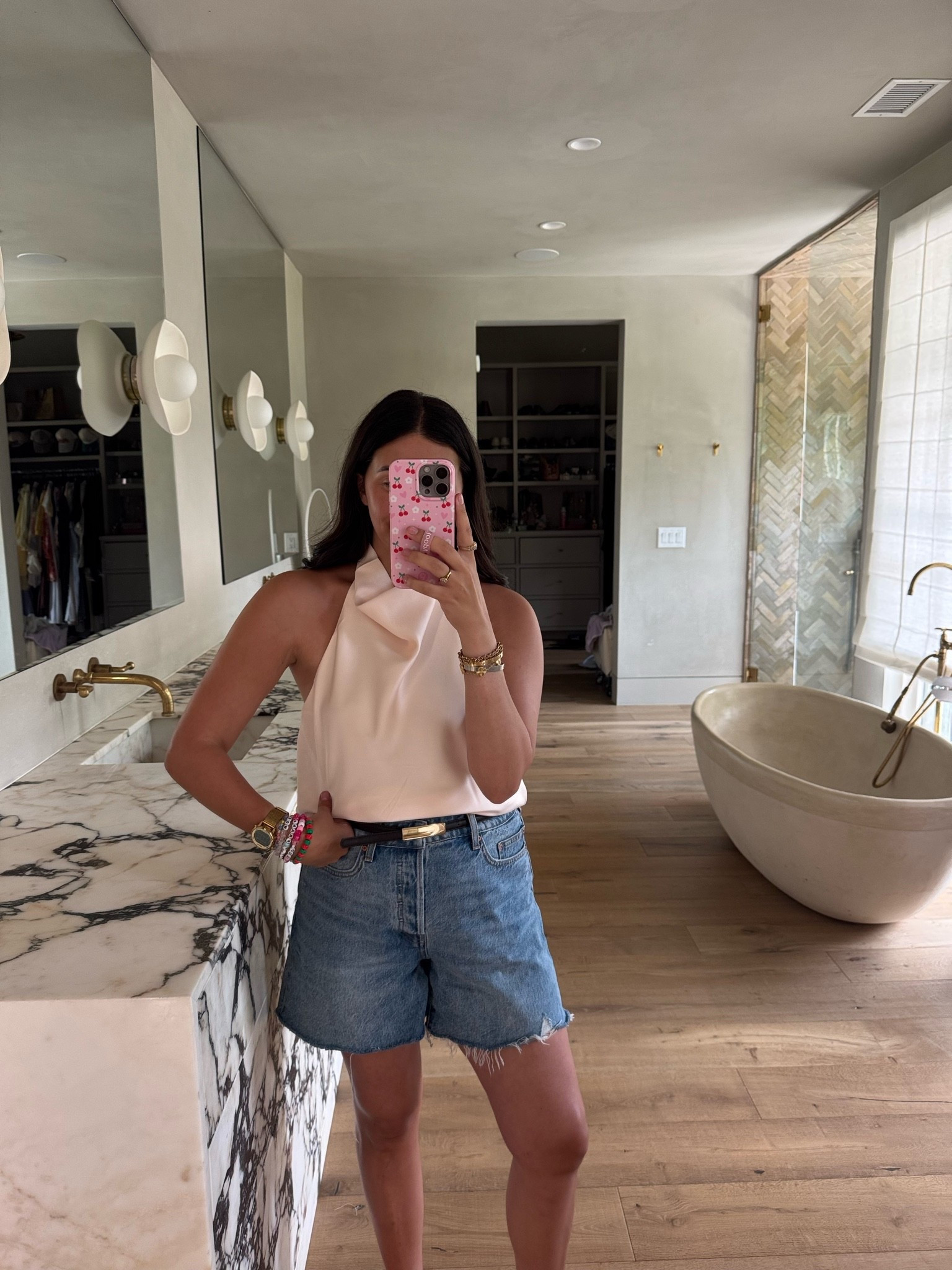 This Amazon top feels luxeee! Got in 3 colors! 

Top: medium 
Shirts: 28 

Dressupbuttercup.com #dressupbuttercup #dederaad

#LTKootd #LTKmomlife #LTKSeasonal
