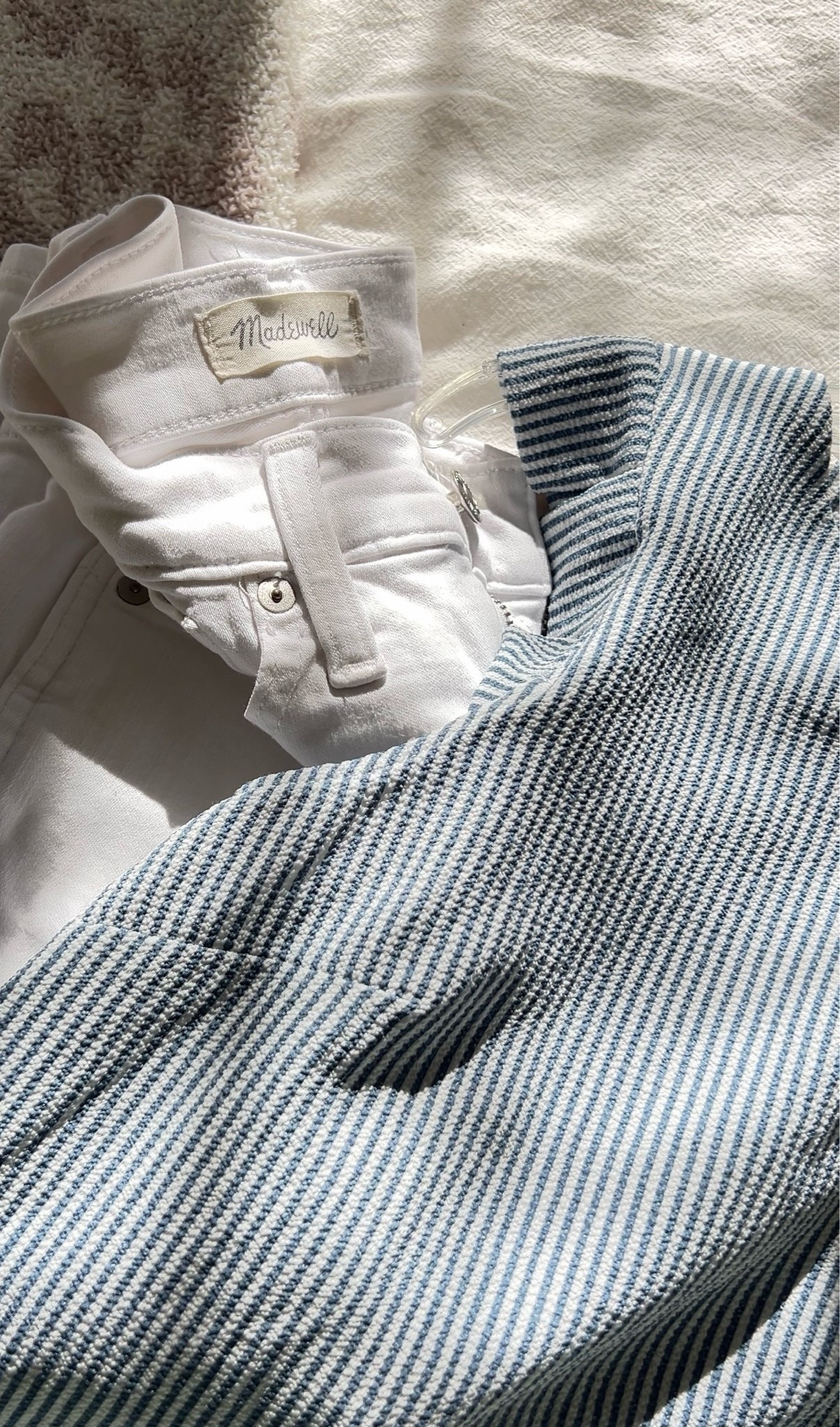 // Madewell jeans // Madewell sale // Madewell denim // denim // white denim //

#LTKxMadewell #LTKootd #LTKgrwm
