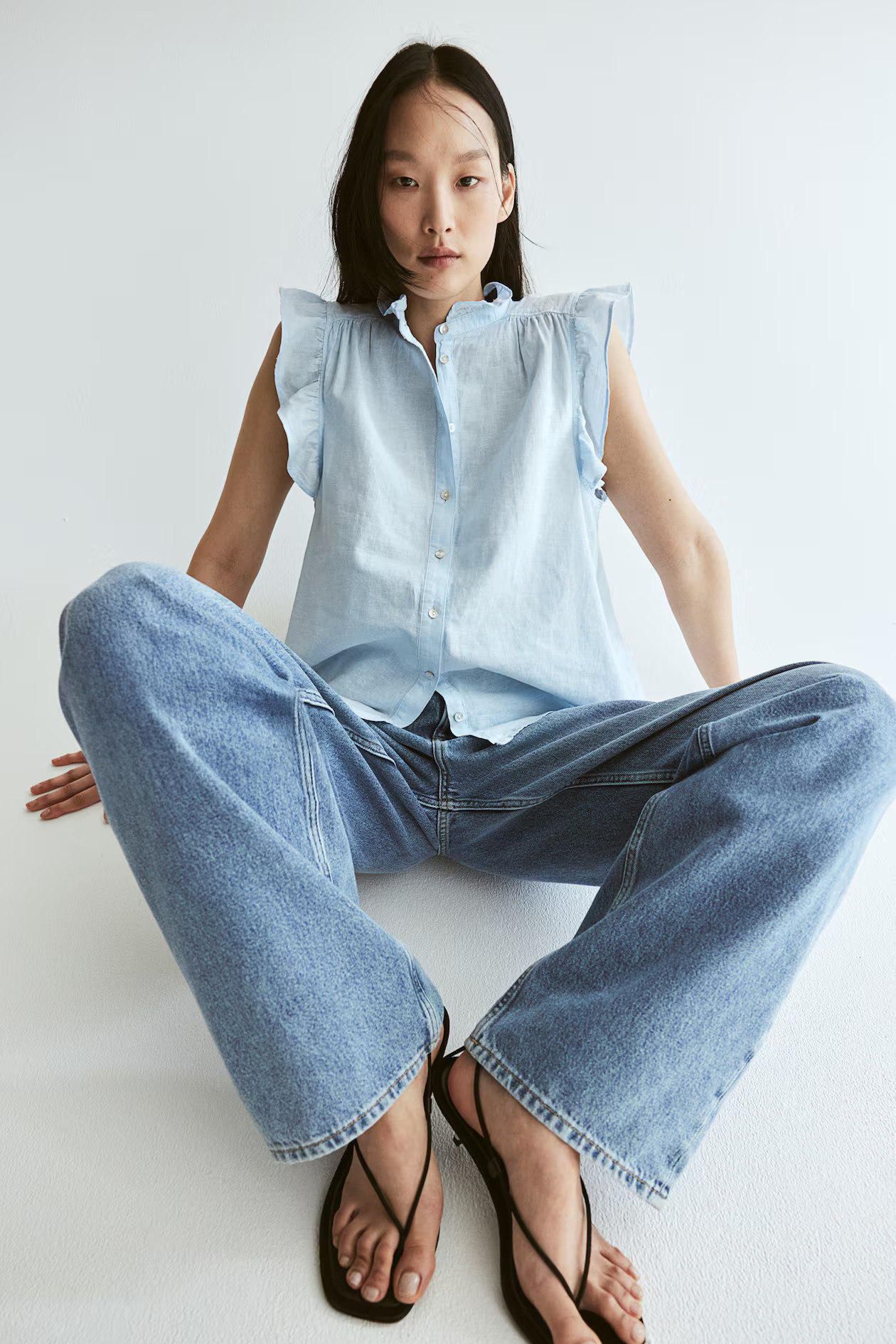 Bluse aus Leinenmix - Rundausschnitt - Kurzarm - Hellblau - Ladies | H&M AT | H&M (DE, AT, CH, NL, FI)