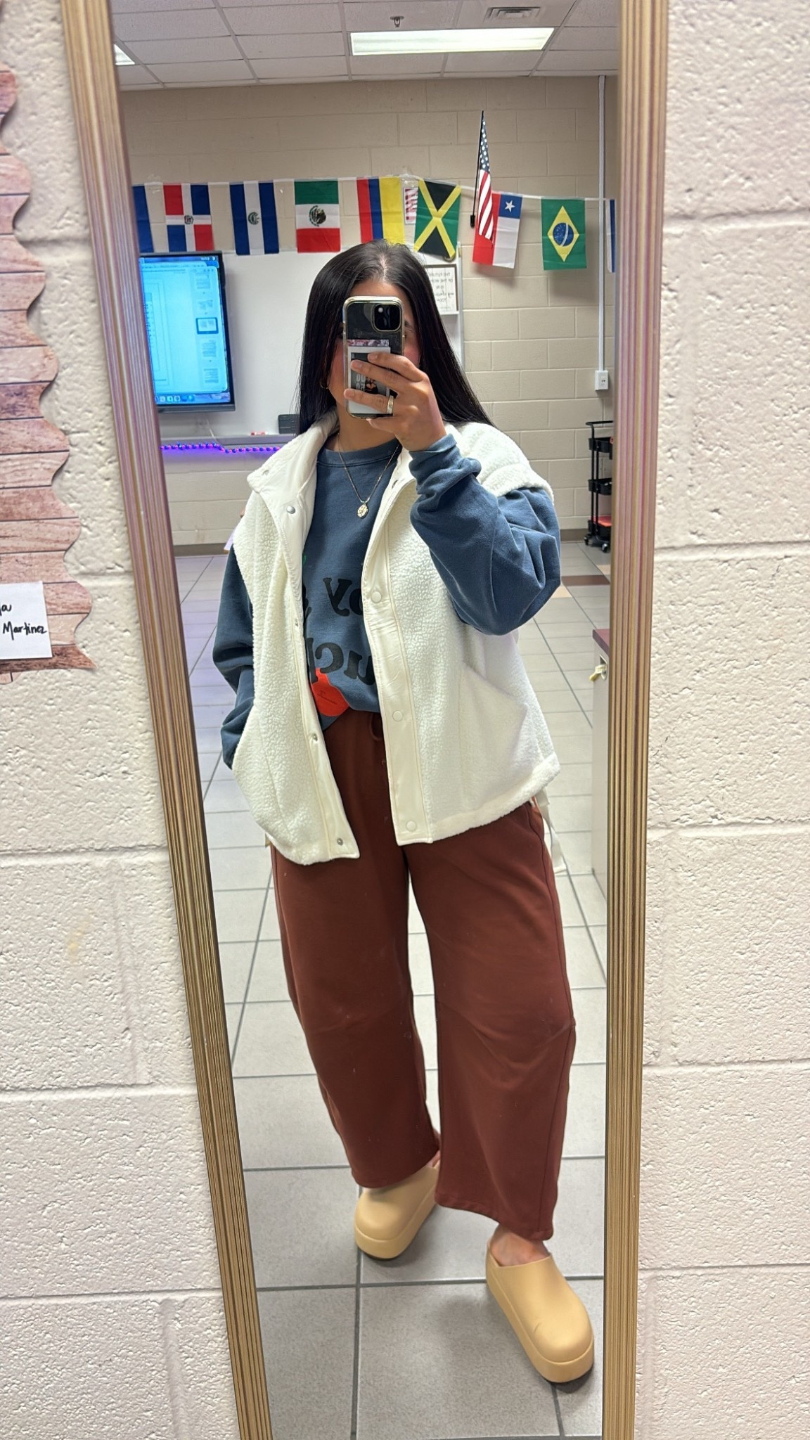 Weather is finally becoming “dress in cozy layers only” 🤍🫶🏼